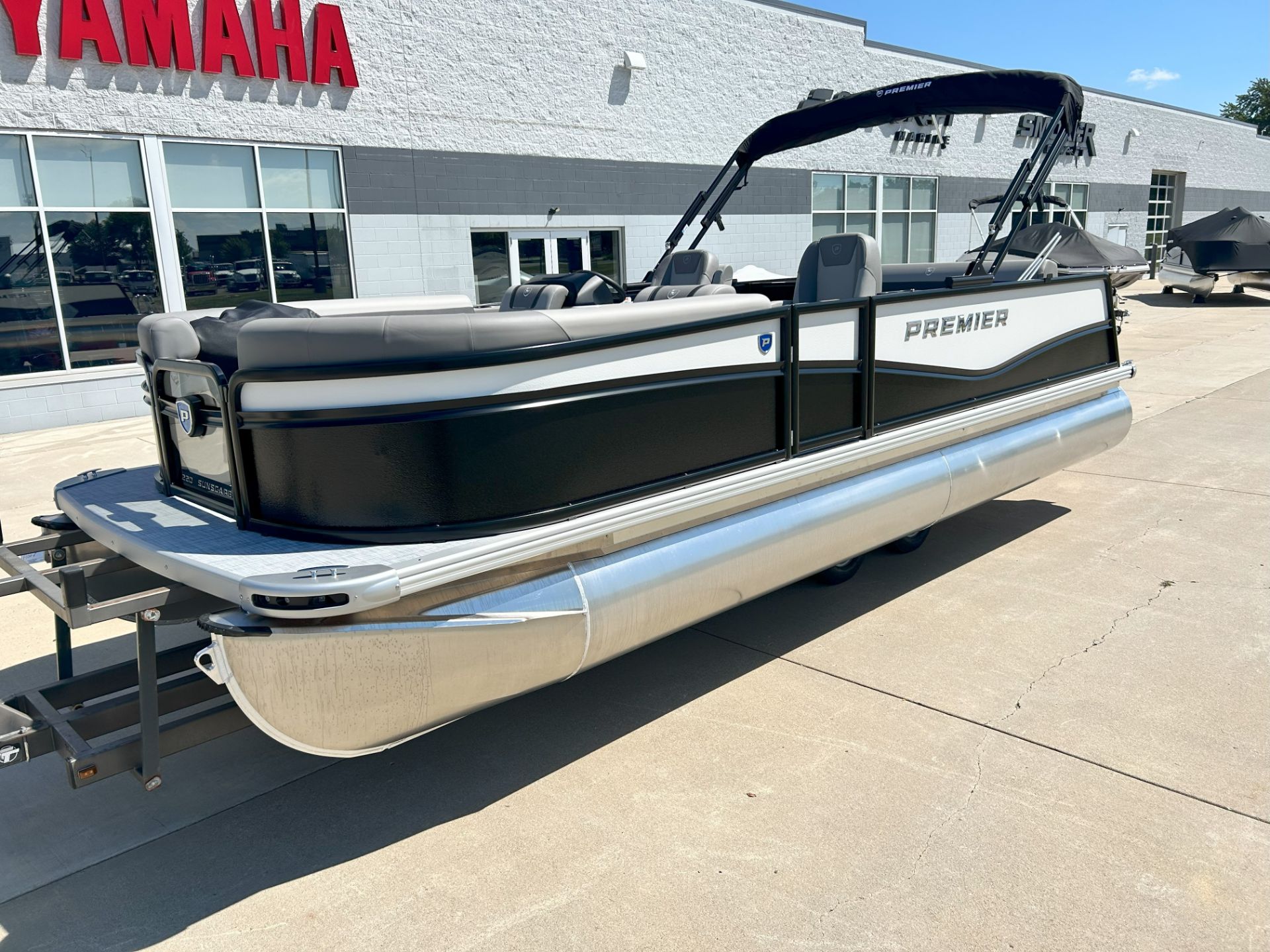 2026 Premier 220 SUNSCAPE RL in Saint Cloud, Minnesota - Photo 1