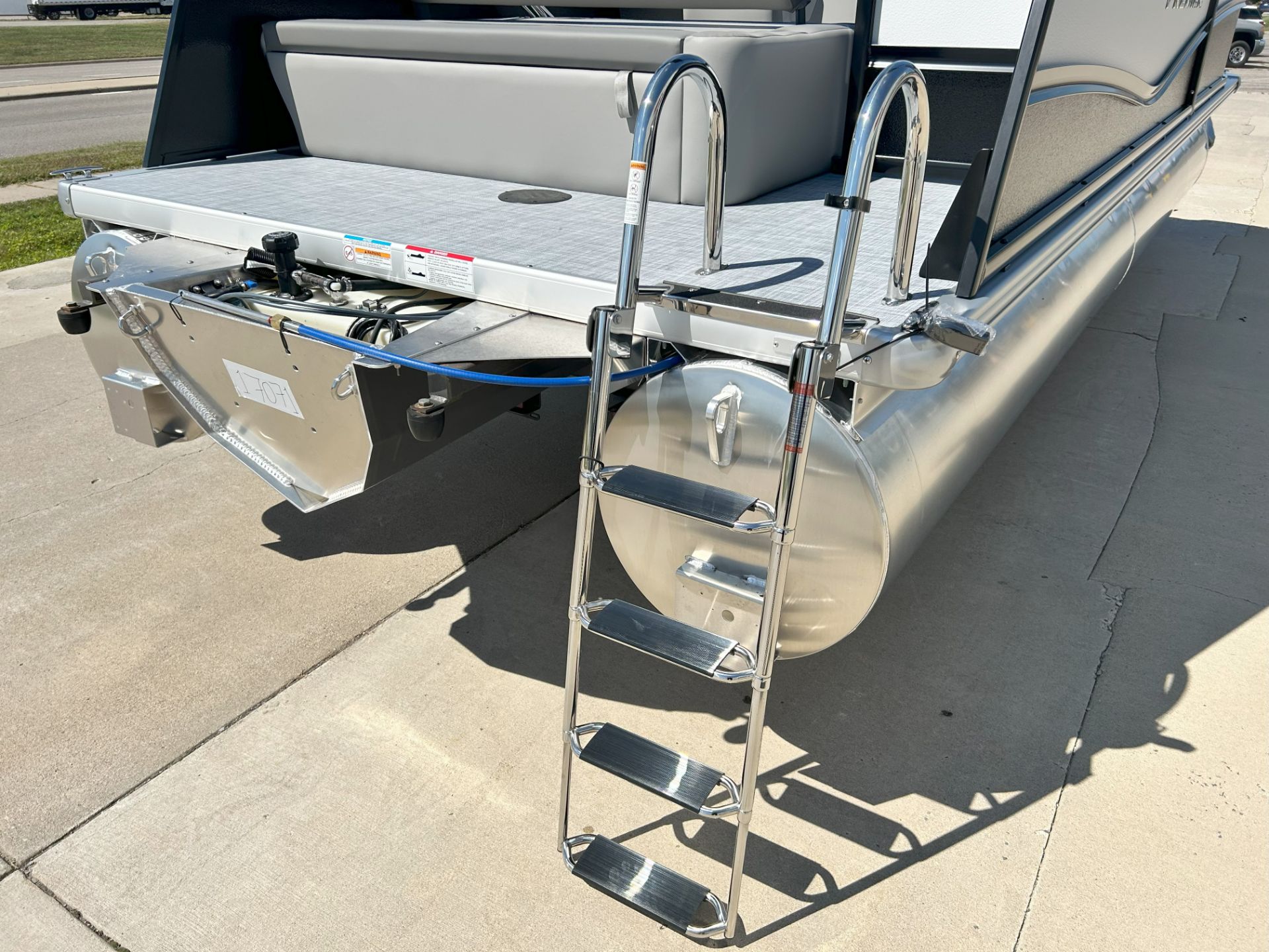 2026 Premier 220 SUNSCAPE RL in Saint Cloud, Minnesota - Photo 15