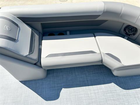 2026 Premier 220 SUNSCAPE RL in Saint Cloud, Minnesota - Photo 17