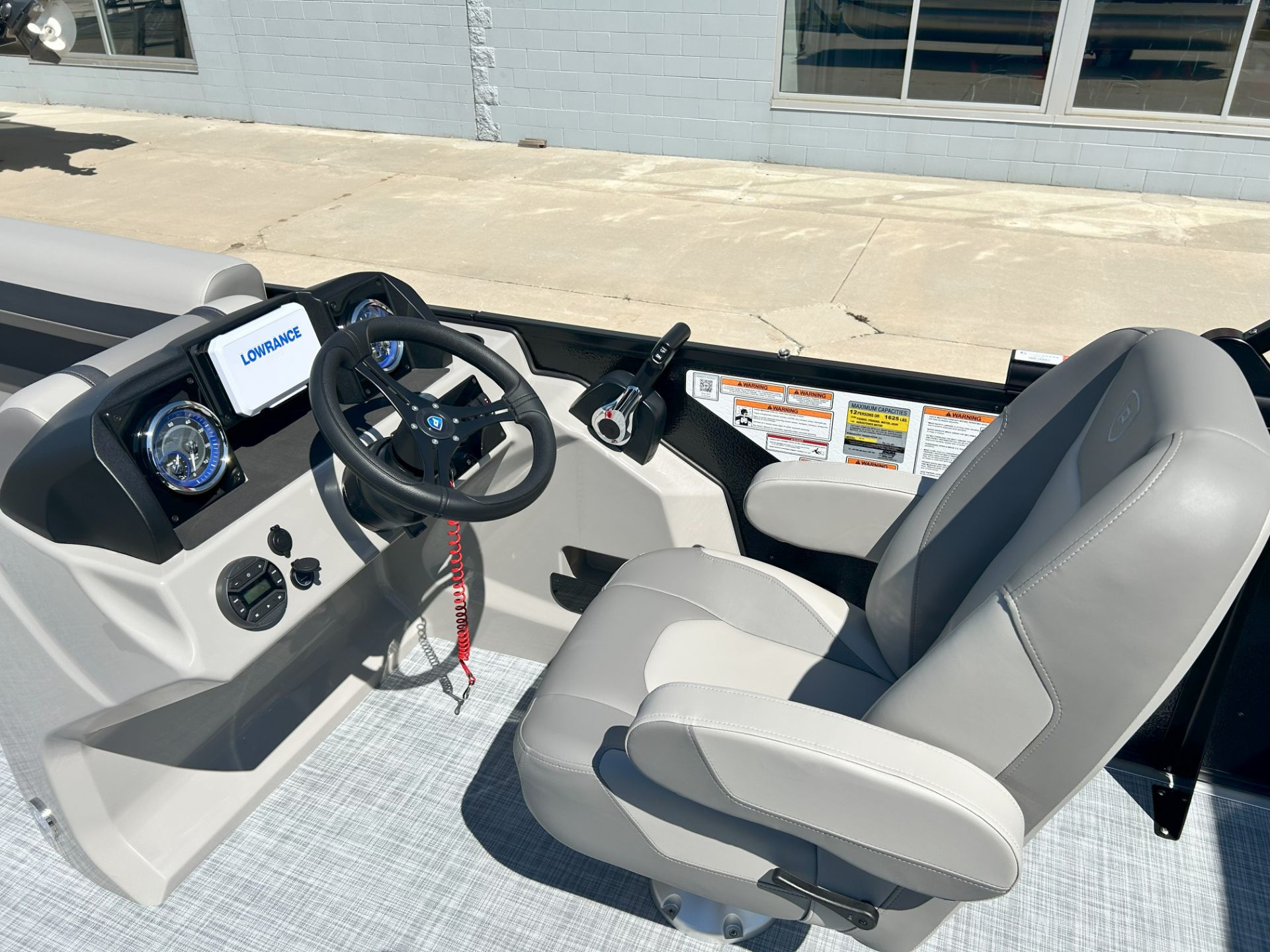 2026 Premier 220 SUNSCAPE RL in Saint Cloud, Minnesota - Photo 9