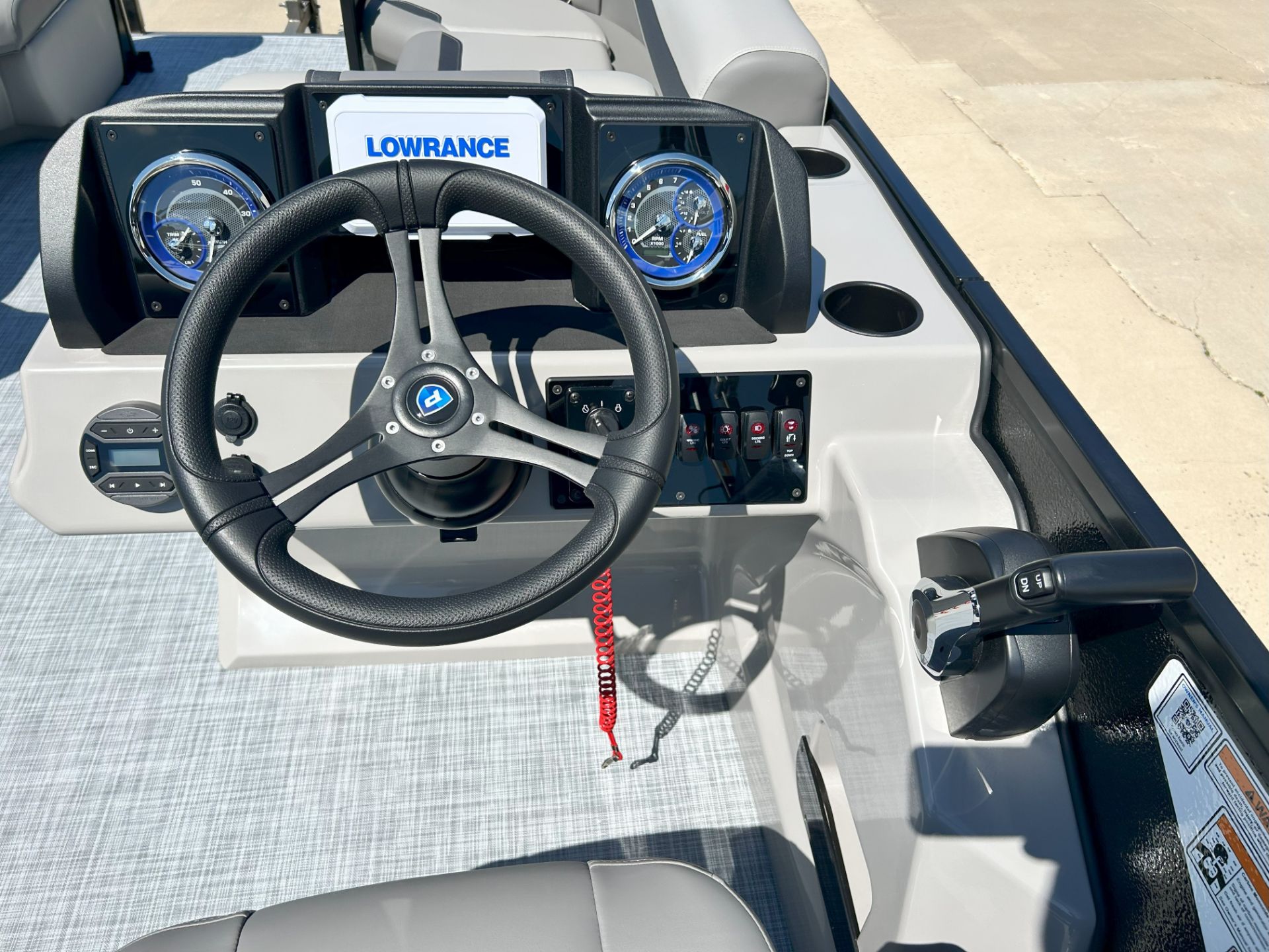 2026 Premier 220 SUNSCAPE RL in Saint Cloud, Minnesota - Photo 10