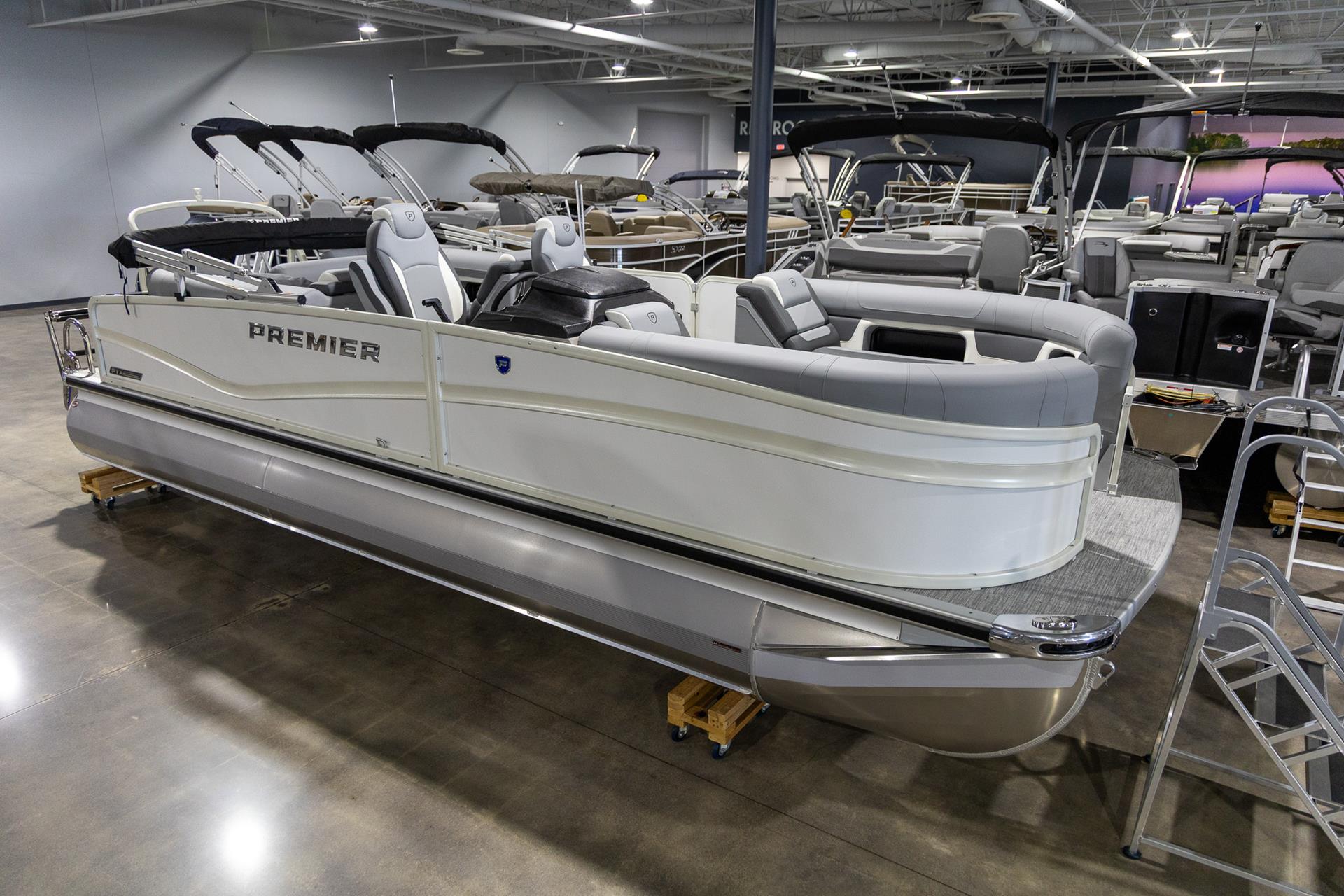 2025 Premier 230 Solaris RF in Saint Cloud, Minnesota - Photo 1