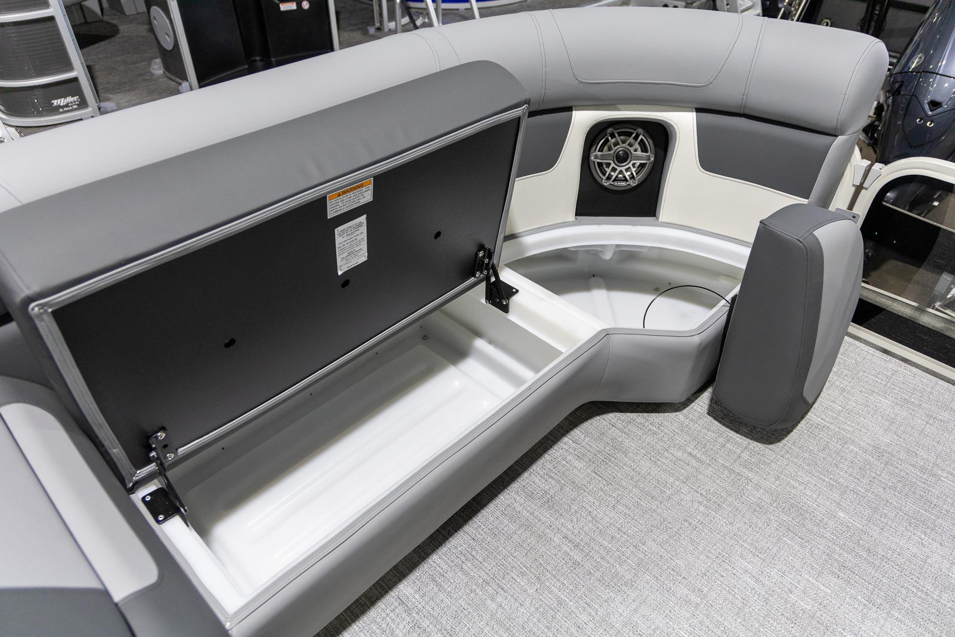 2025 Premier 230 Solaris RF in Saint Cloud, Minnesota - Photo 9