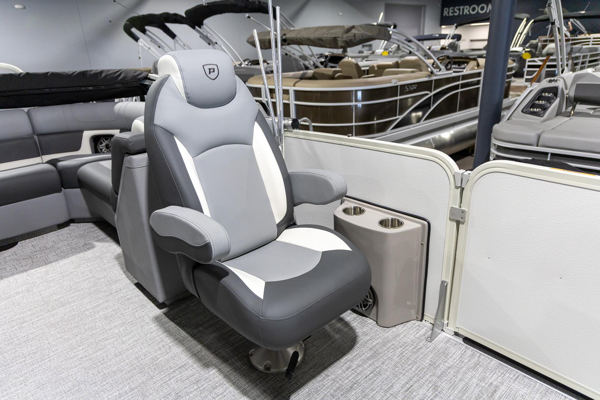 2025 Premier 230 Solaris RF in Saint Cloud, Minnesota - Photo 12