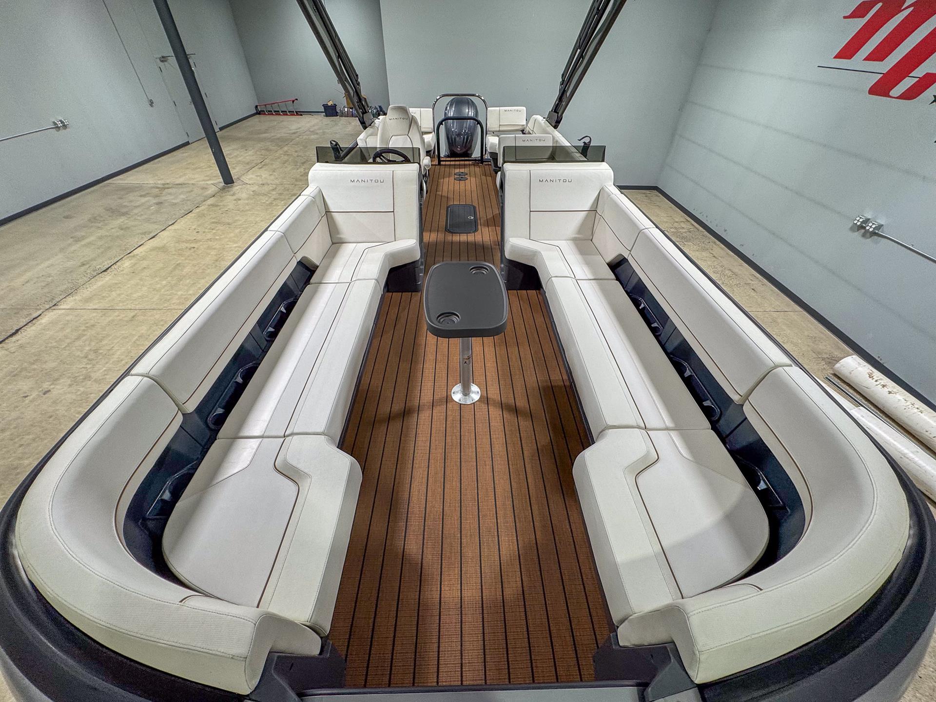 2023 Manitou Explore 26 MAX Switchback with Trifold Bench in Saint Cloud, Minnesota - Photo 9