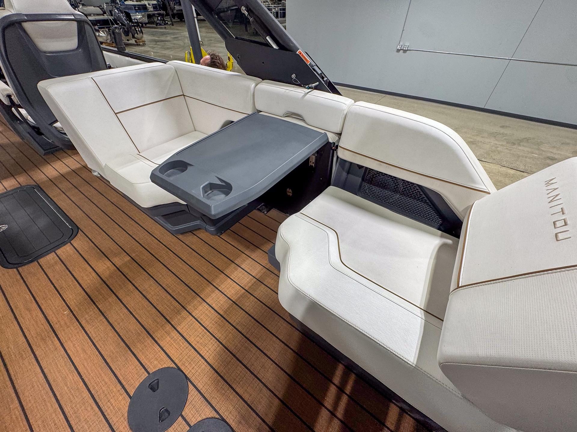 2023 Manitou Explore 26 MAX Switchback with Trifold Bench in Saint Cloud, Minnesota - Photo 22