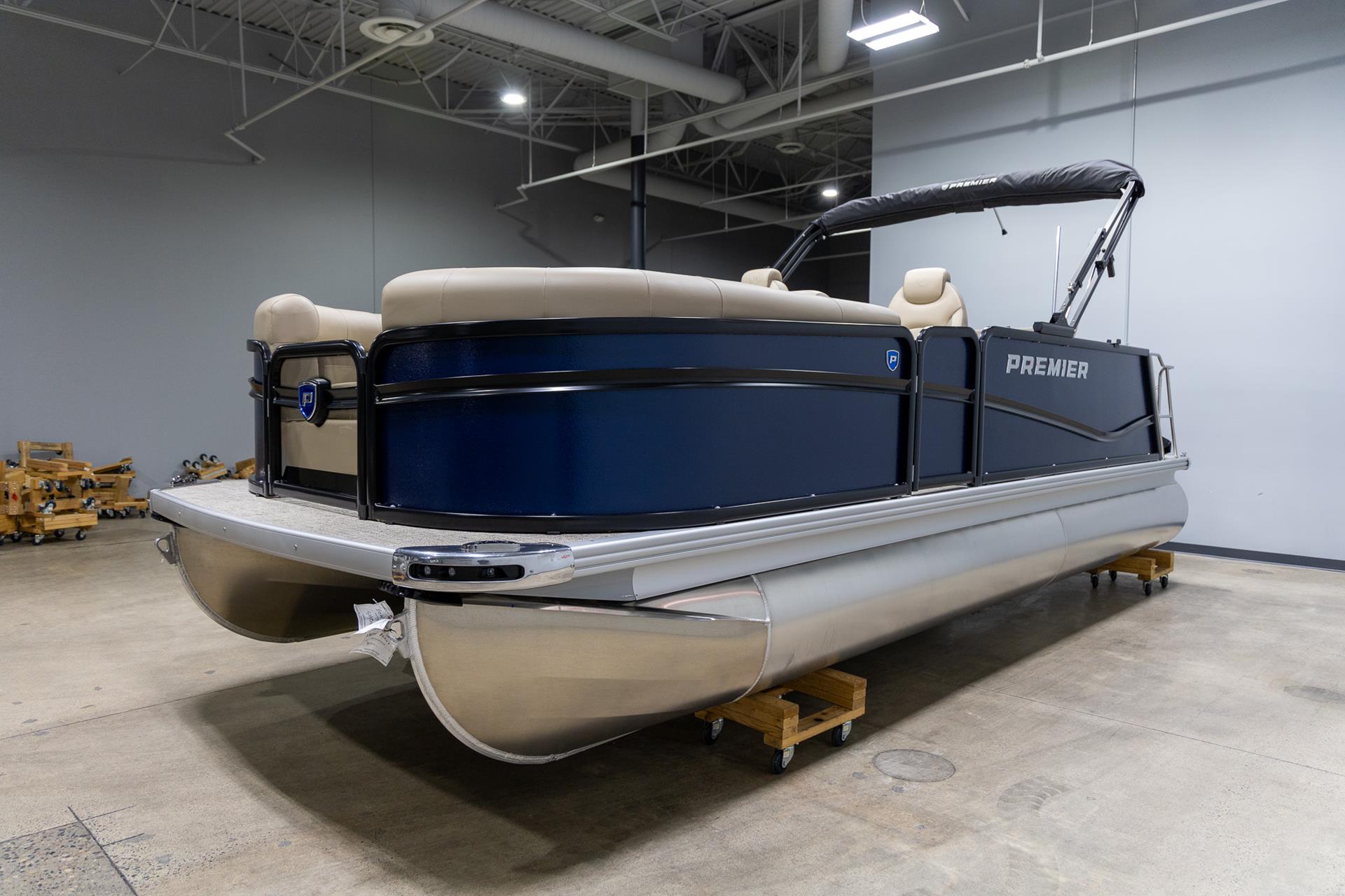 2025 Premier 210 Sunsation RL in Saint Cloud, Minnesota - Photo 4