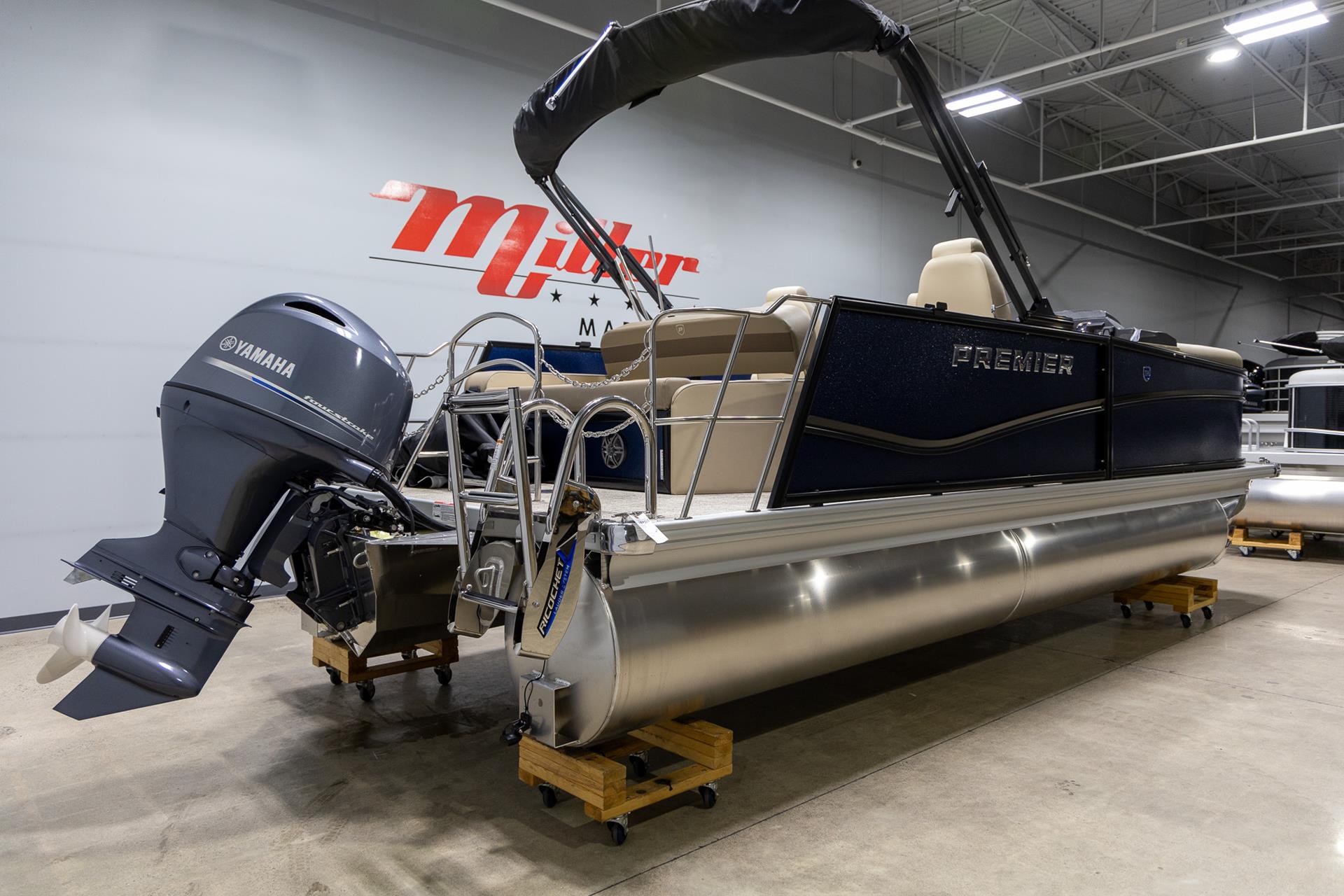 2025 Premier 210 Sunsation RL in Saint Cloud, Minnesota - Photo 6