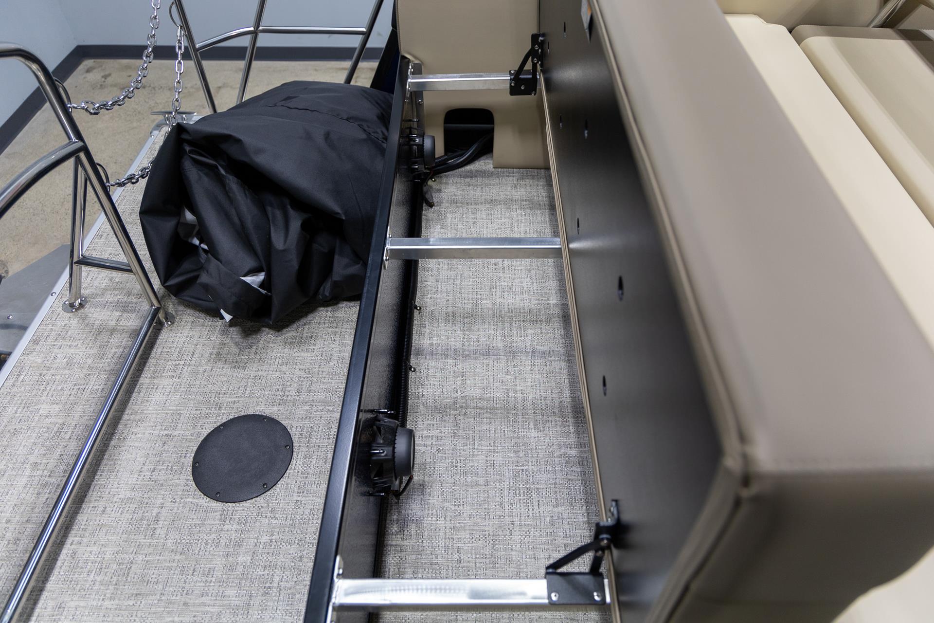 2025 Premier 210 Sunsation RL in Saint Cloud, Minnesota - Photo 25