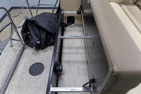 2025 Premier 210 Sunsation RL in Saint Cloud, Minnesota - Photo 25