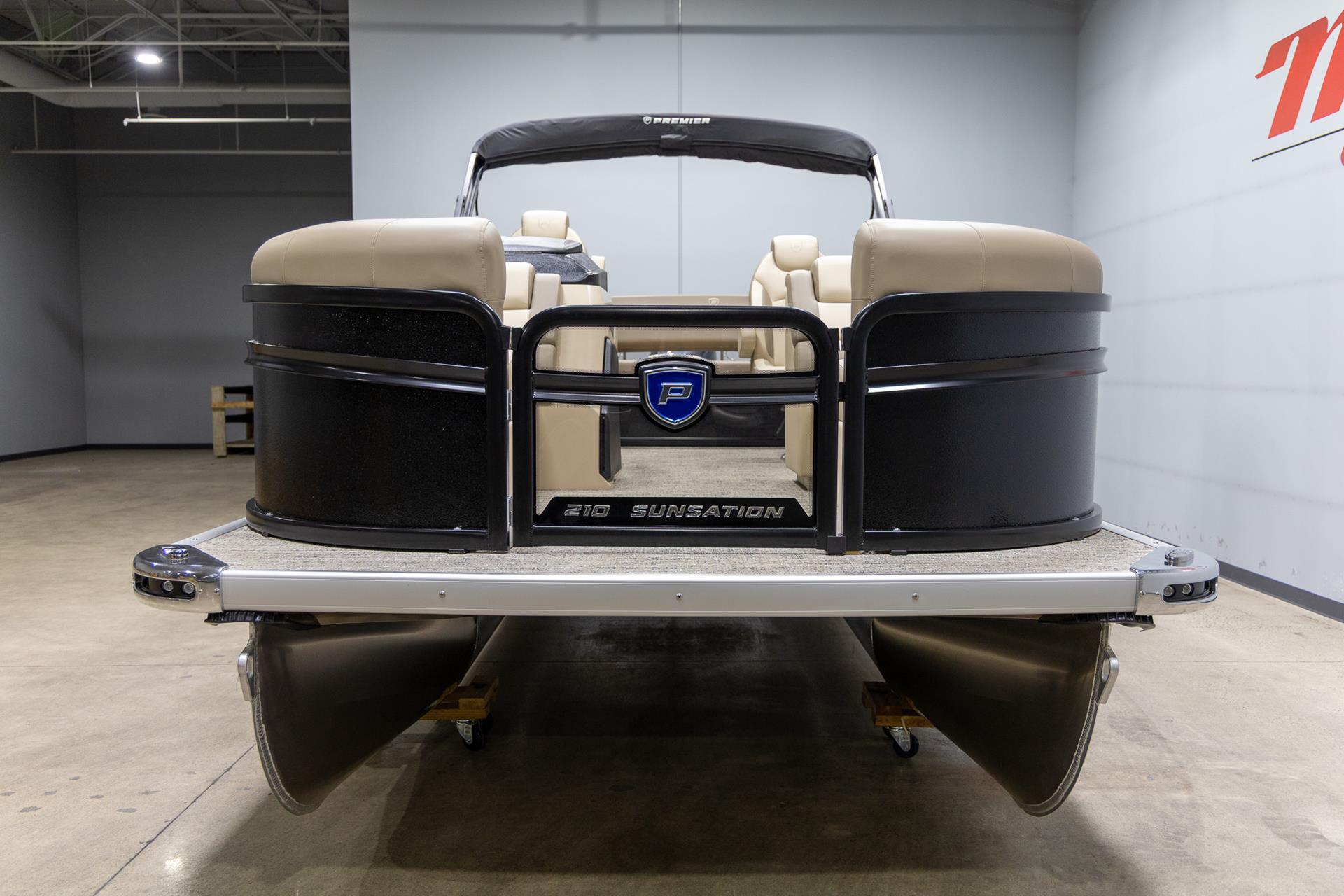 2025 Premier 210 Sunsation RL in Saint Cloud, Minnesota - Photo 3