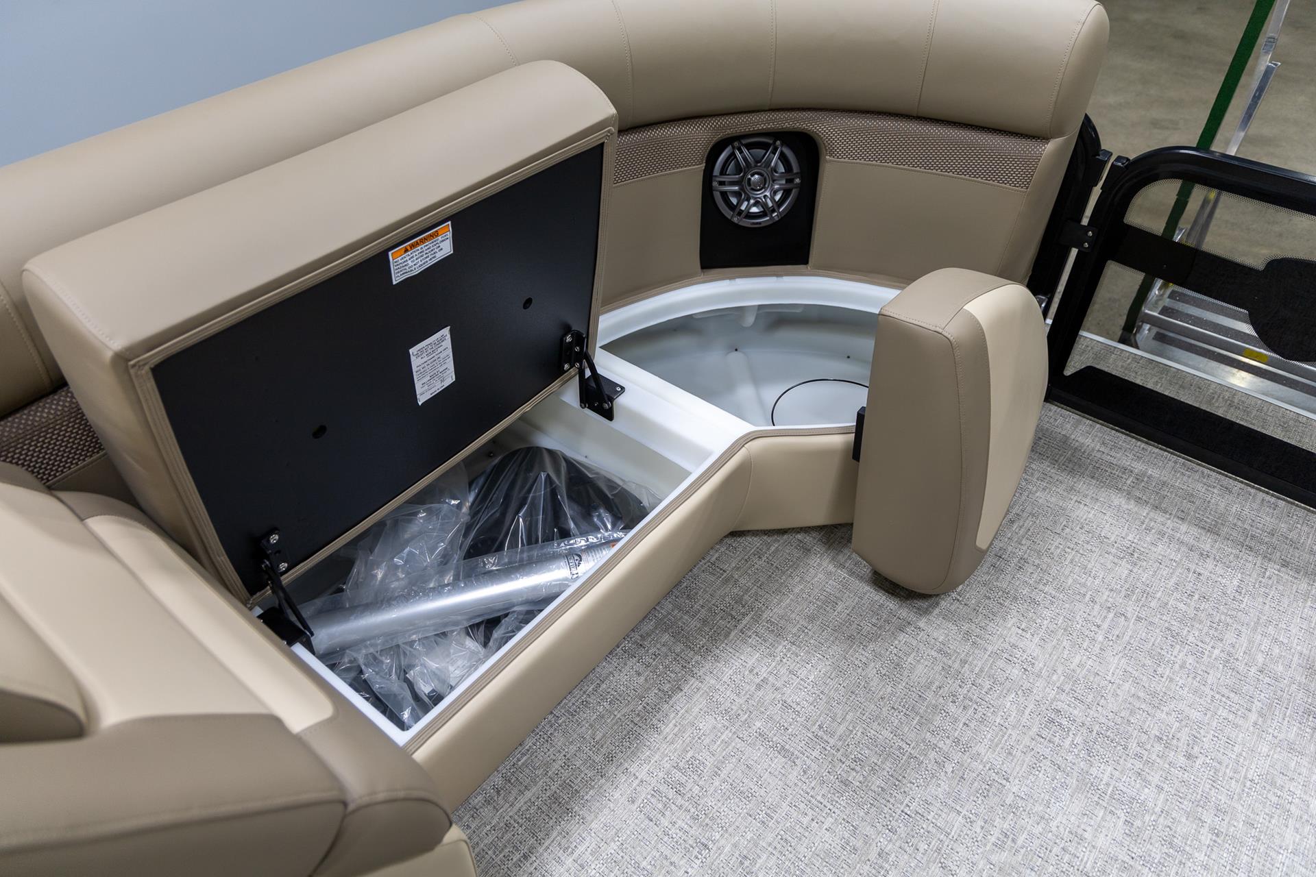 2025 Premier 210 Sunsation RL in Saint Cloud, Minnesota - Photo 11