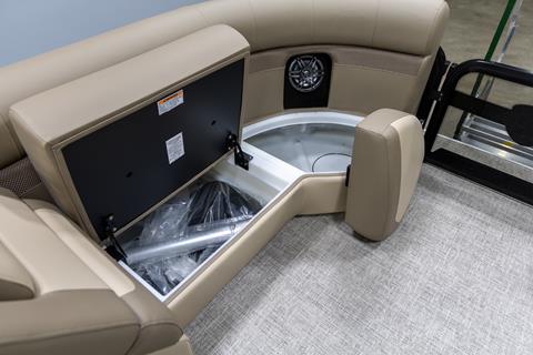 2025 Premier 210 Sunsation RL in Saint Cloud, Minnesota - Photo 11