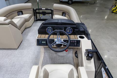 2025 Premier 210 Sunsation RL in Saint Cloud, Minnesota - Photo 16