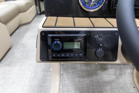 2025 Premier 210 Sunsation RL in Saint Cloud, Minnesota - Photo 17