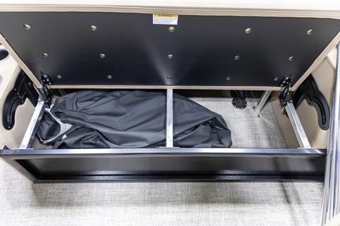 2025 Premier 210 Sunsation RL in Saint Cloud, Minnesota - Photo 22