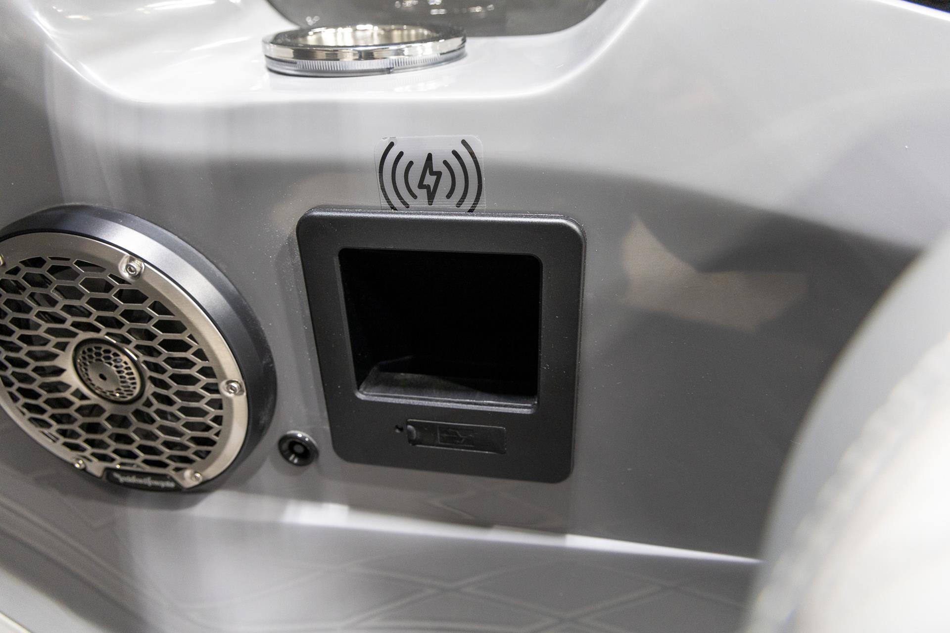 2025 Bennington 23 RXSB in Saint Cloud, Minnesota - Photo 25