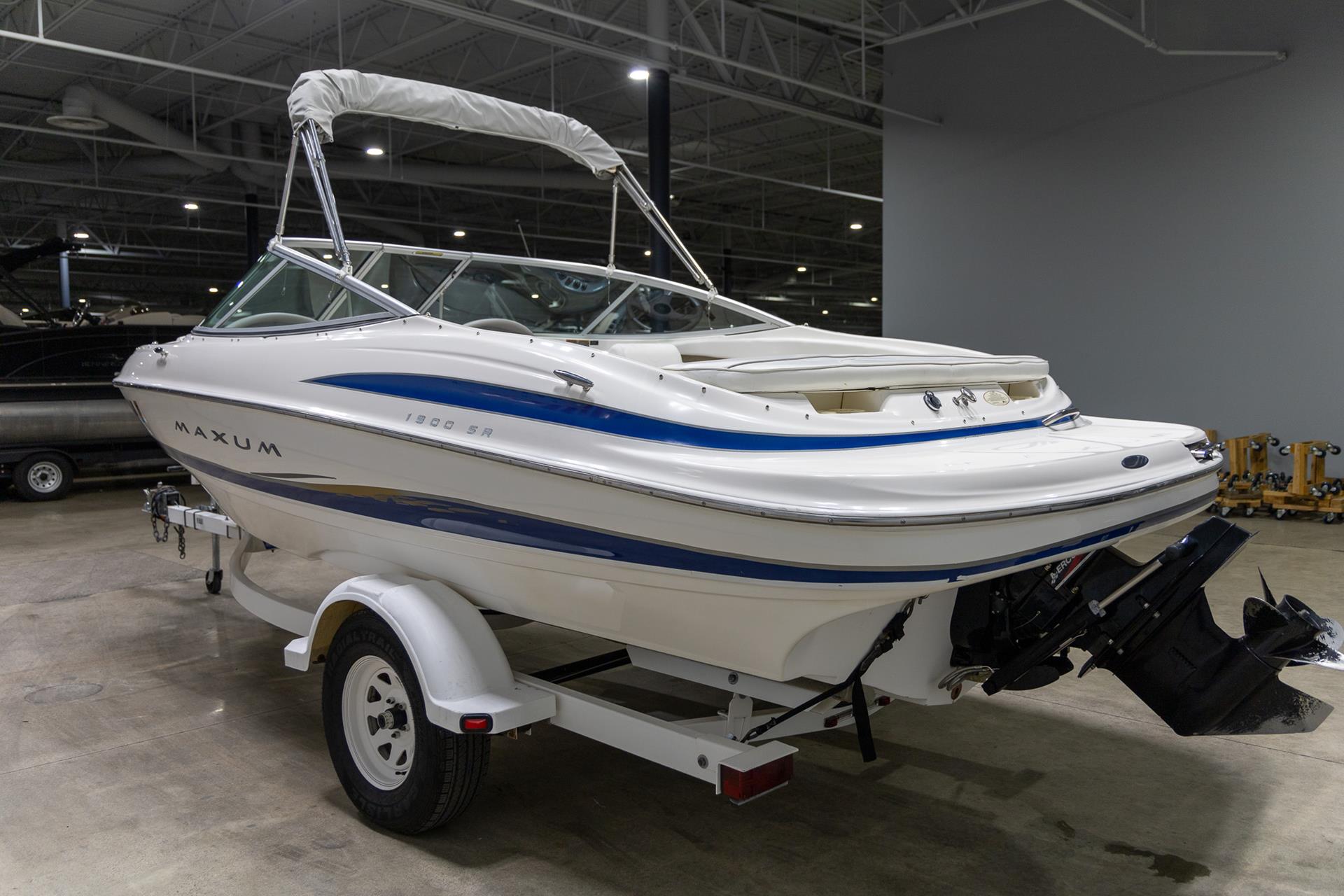 2003 Maxum 1900 SR in Saint Cloud, Minnesota - Photo 5