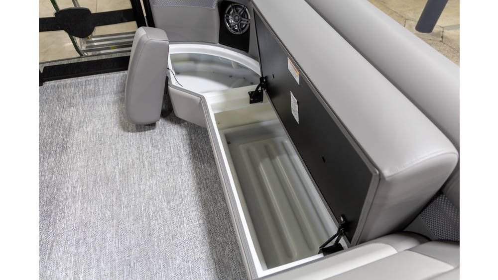 2026 Bennington 22SSB in Saint Cloud, Minnesota - Photo 10