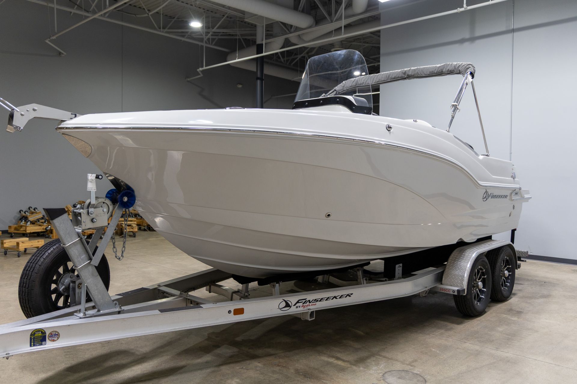 2024 Crownline 200 FS in Saint Cloud, Minnesota - Photo 5