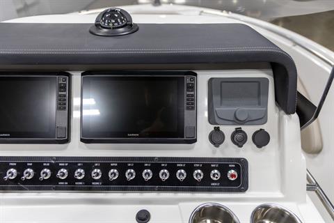 2024 Crownline 200 FS in Saint Cloud, Minnesota - Photo 12