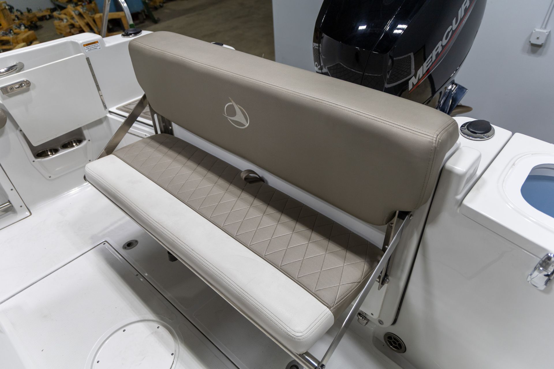 2024 Crownline 200 FS in Saint Cloud, Minnesota - Photo 24