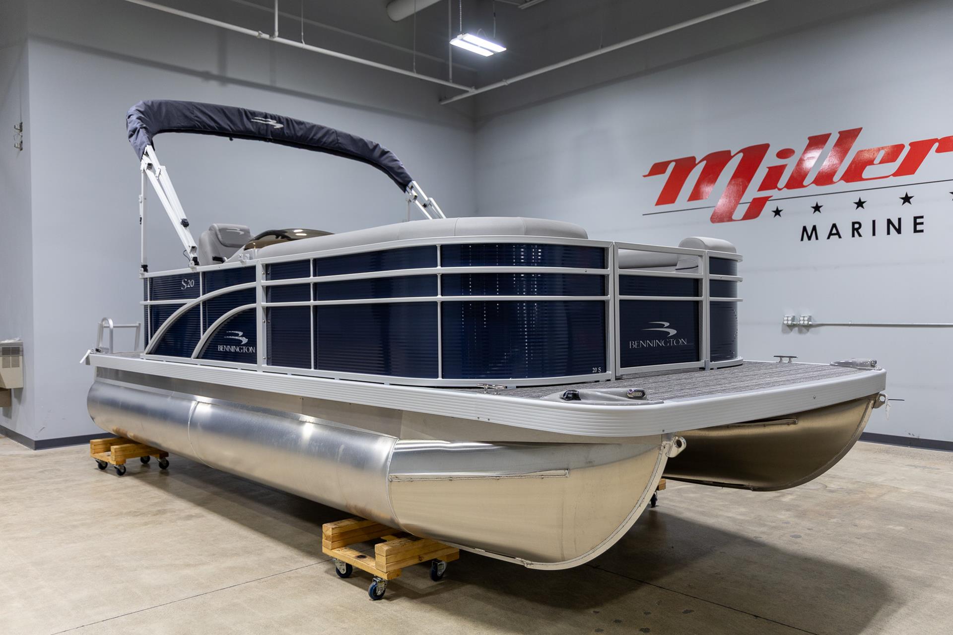 2025 Bennington 20 SL in Saint Cloud, Minnesota - Photo 2