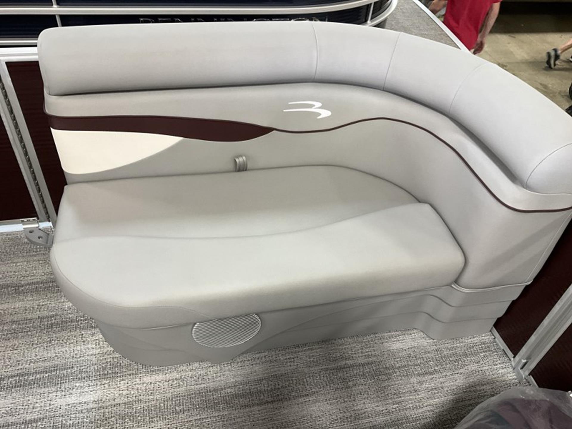 2025 Bennington 20 SL in Saint Cloud, Minnesota - Photo 4