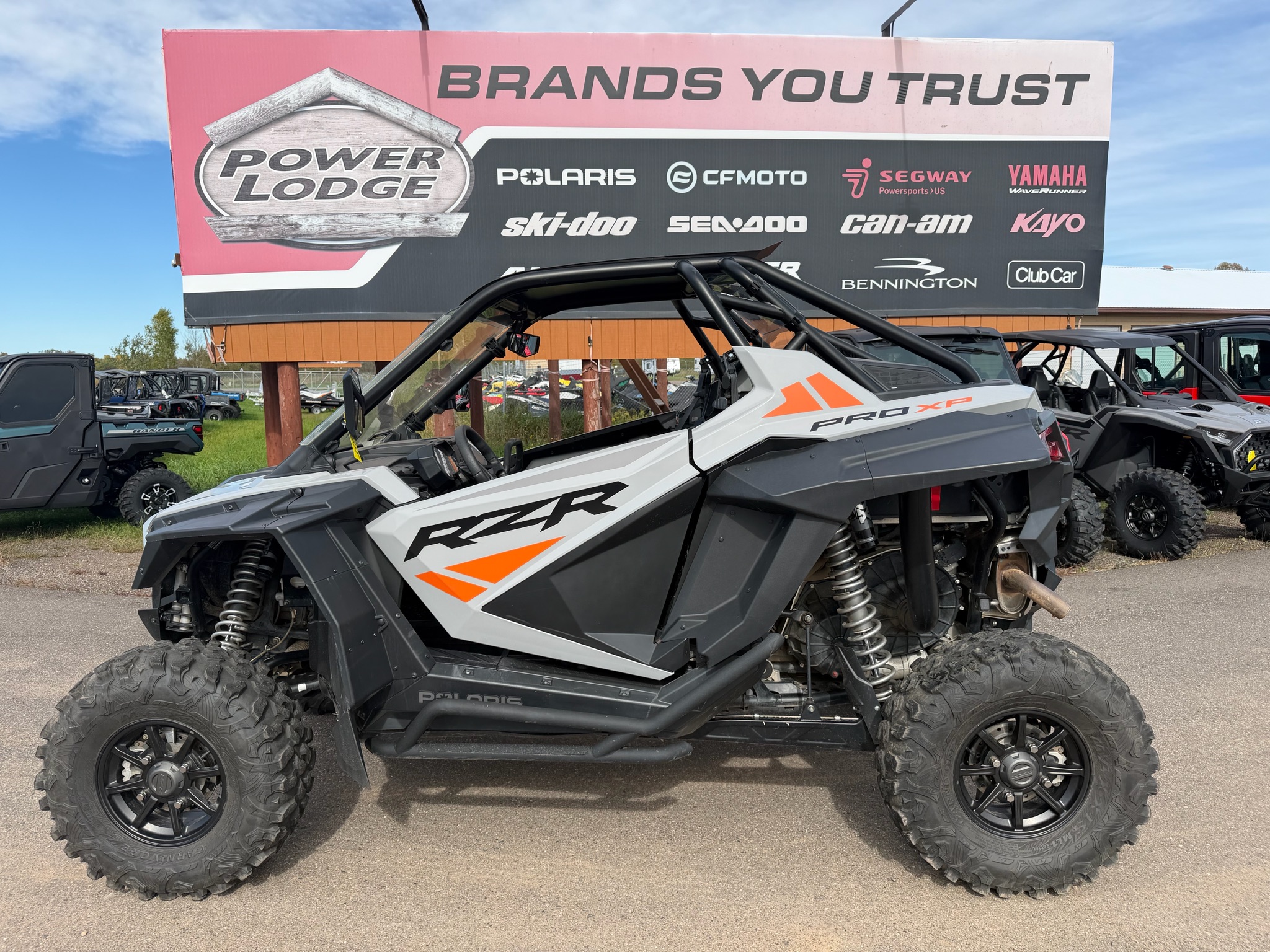 2023 Polaris RZR photo 9