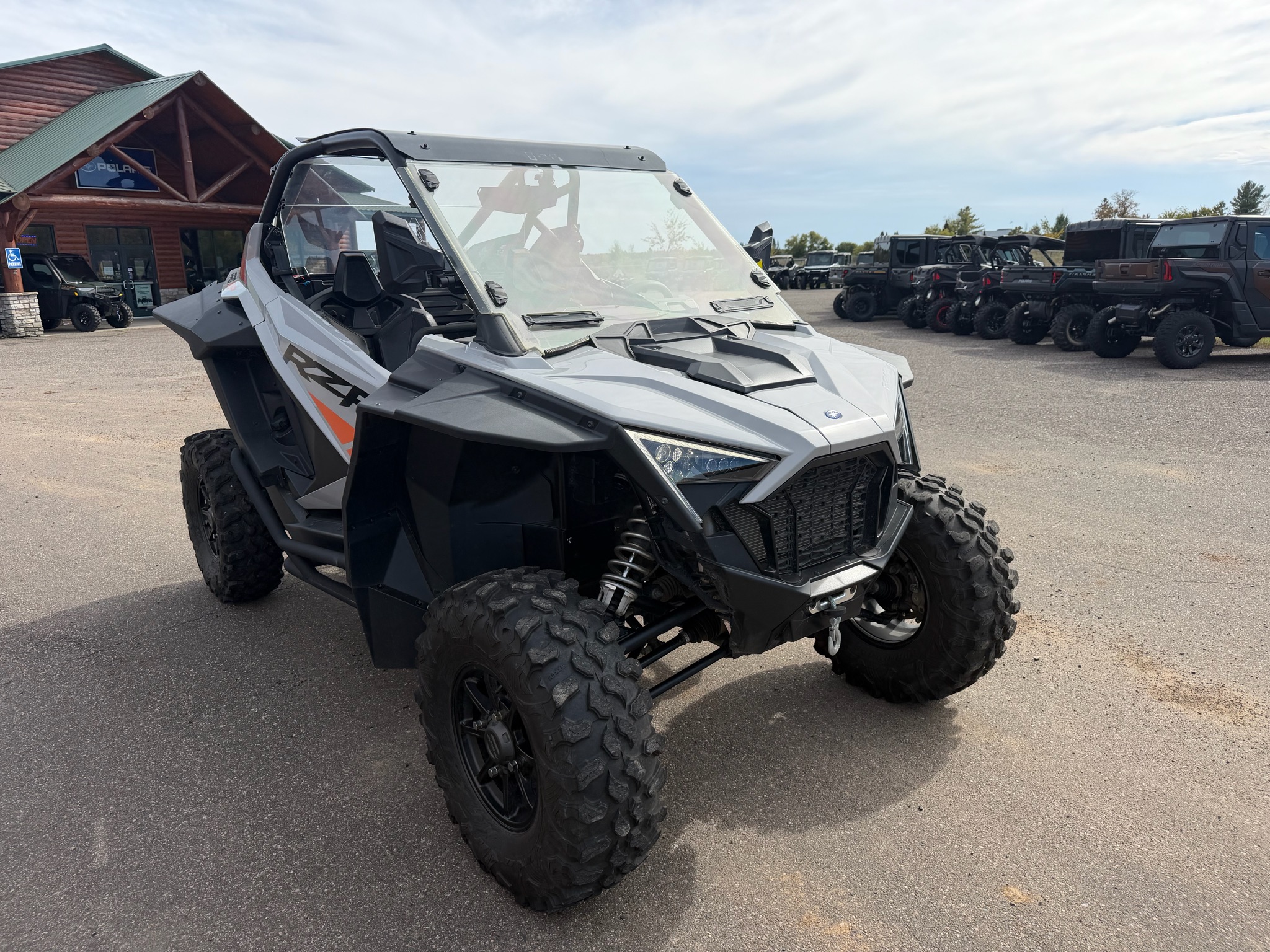 2023 Polaris RZR photo 3