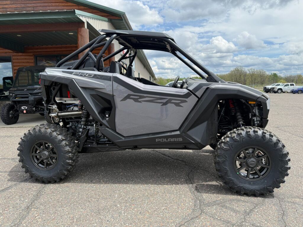 2026 Polaris RZR photo 2