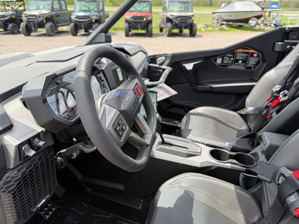 2026 Polaris RZR photo 9