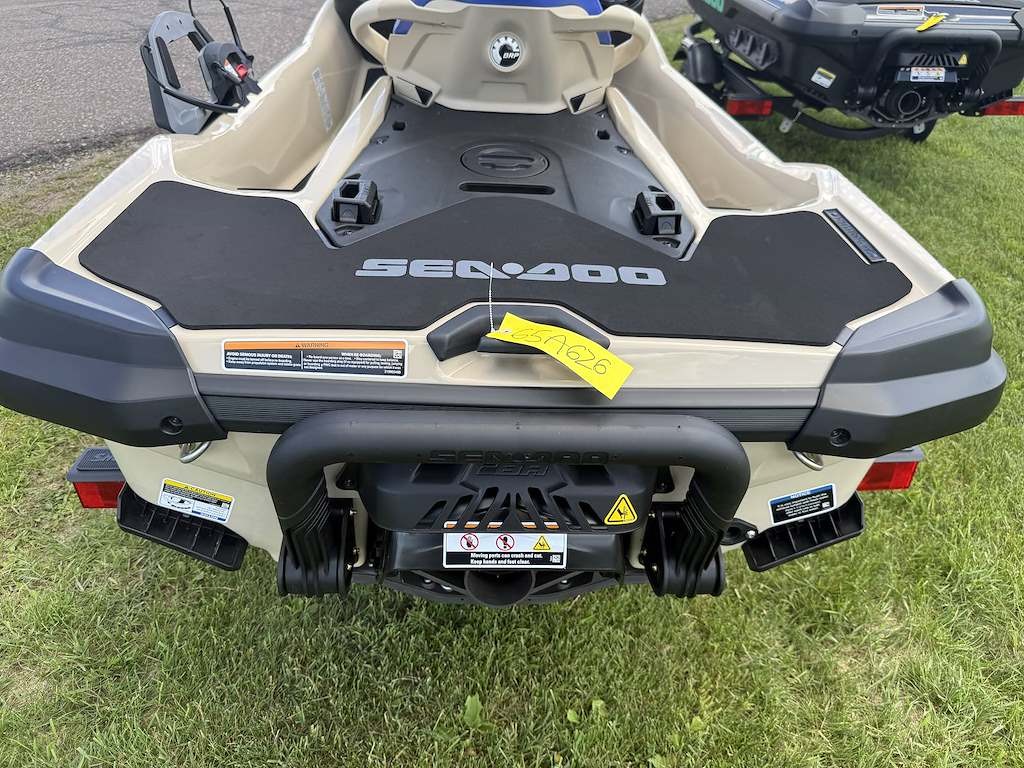 2026 Sea-Doo Wake Pro 230 3