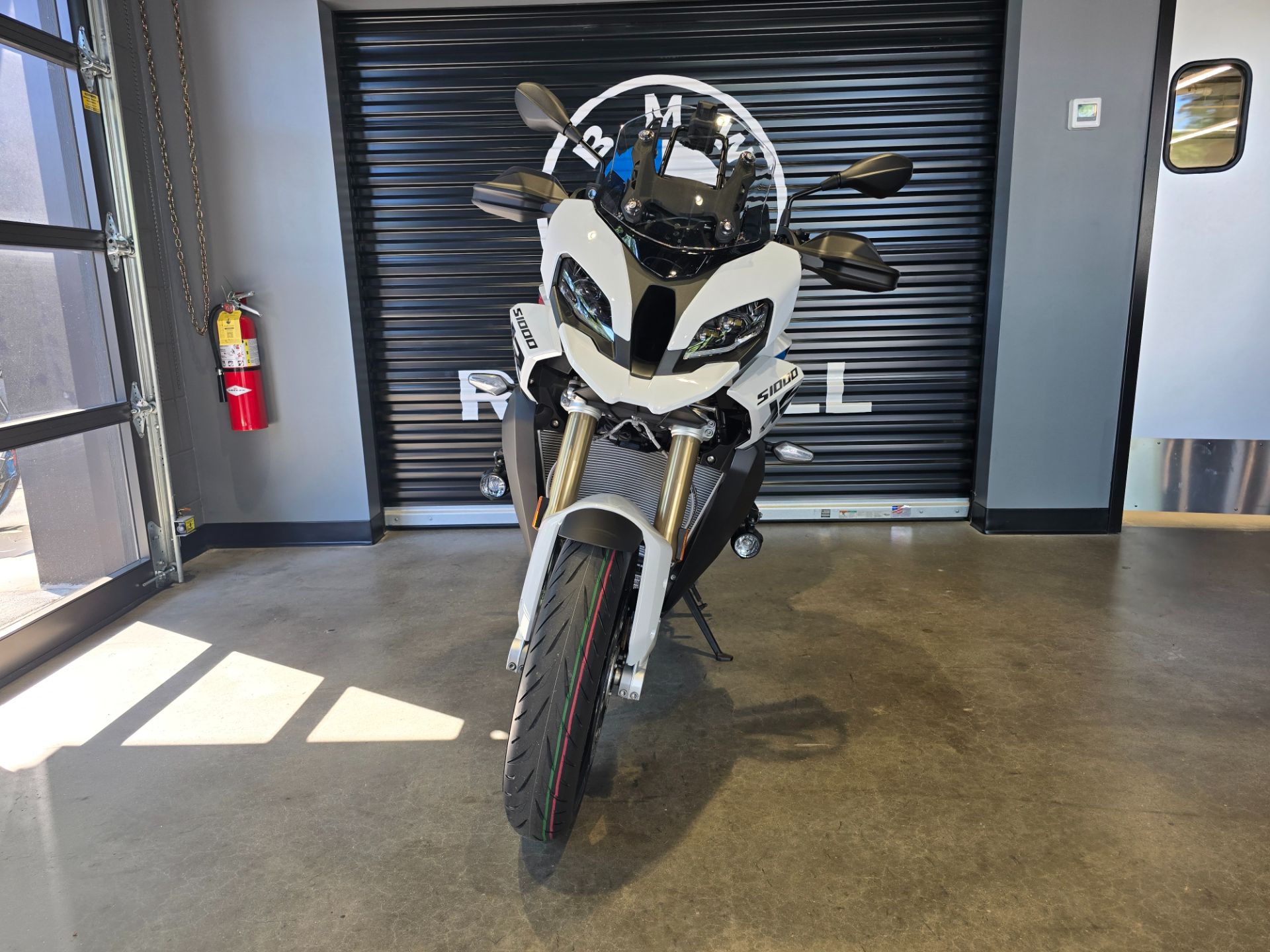 2026 BMW S 1000 XR 8