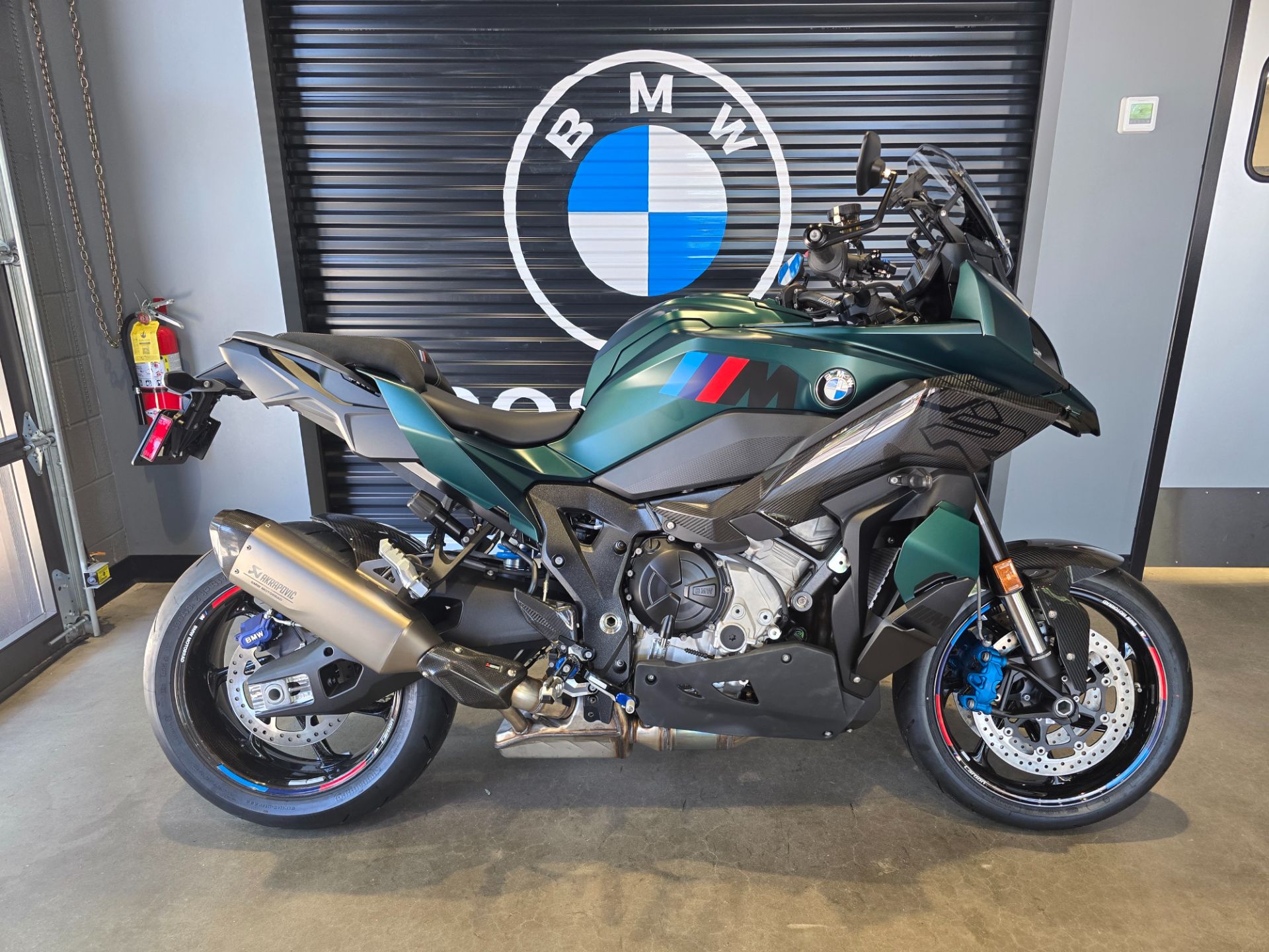 2026 BMW M 1000 XR