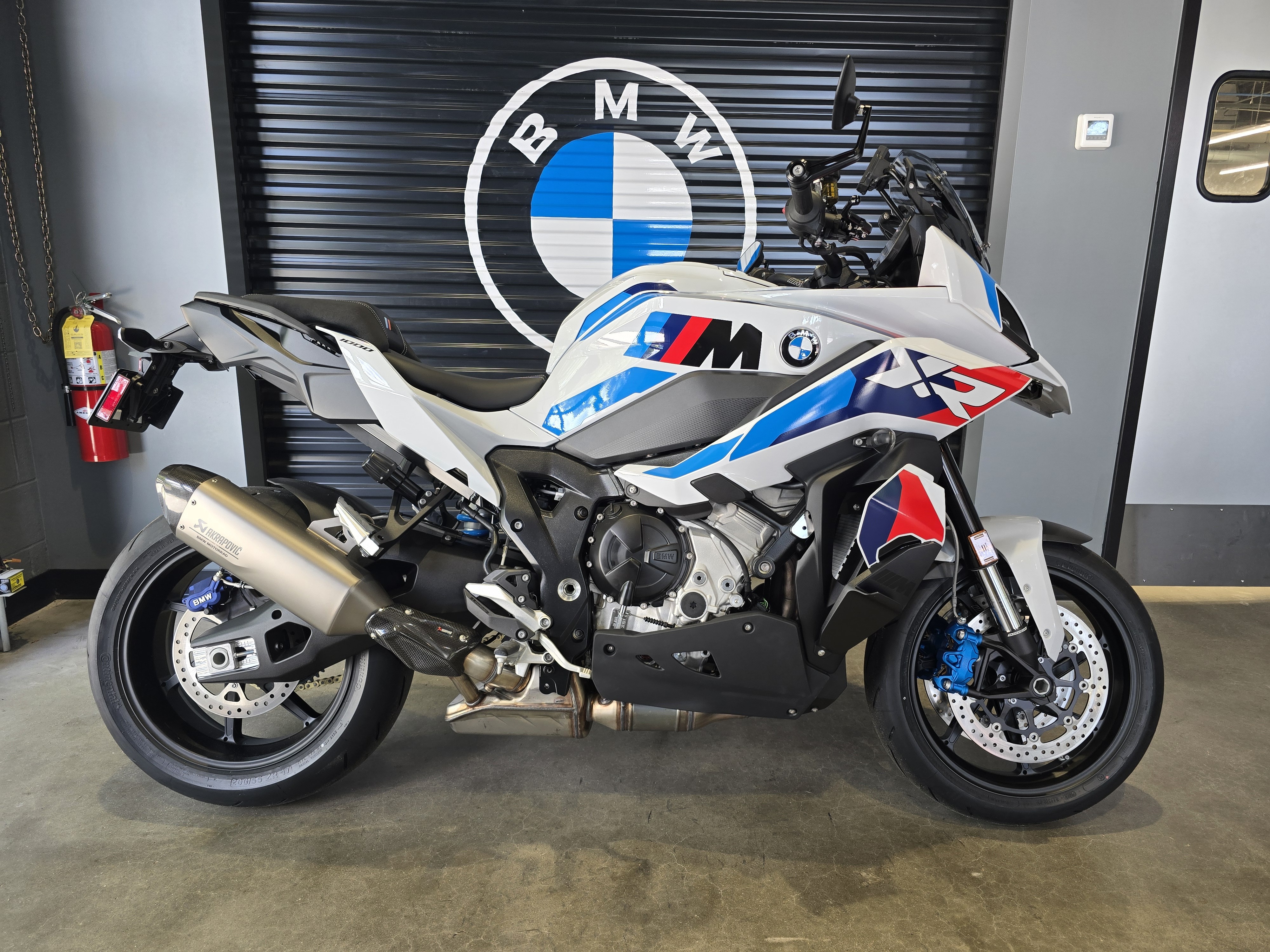 2026 BMW M 1000 XR