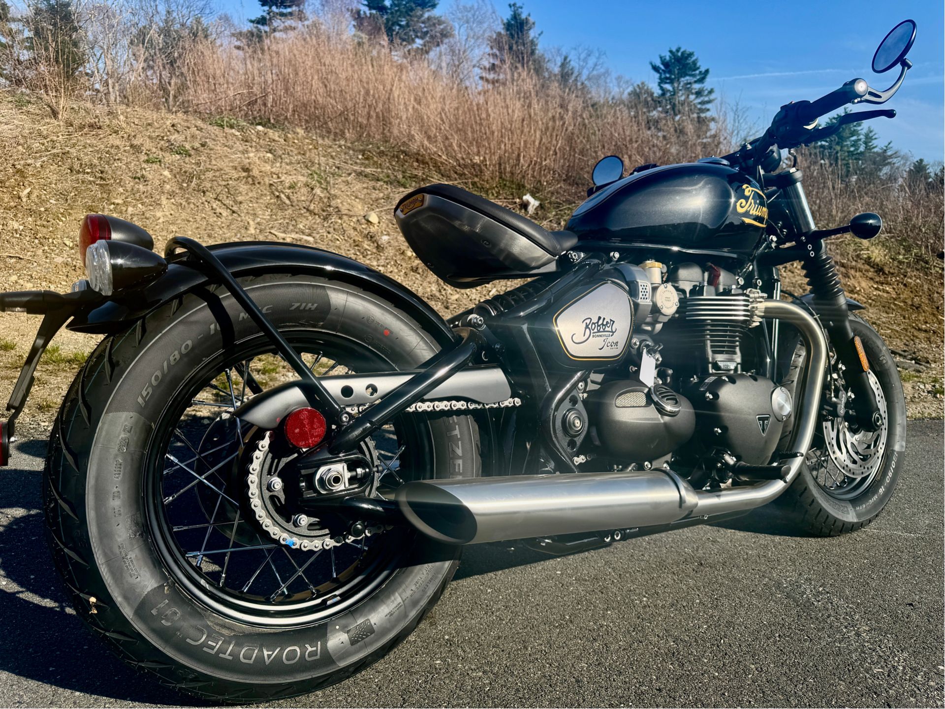 2025 Triumph Bonneville Bobber in Enfield, Connecticut - Photo 19