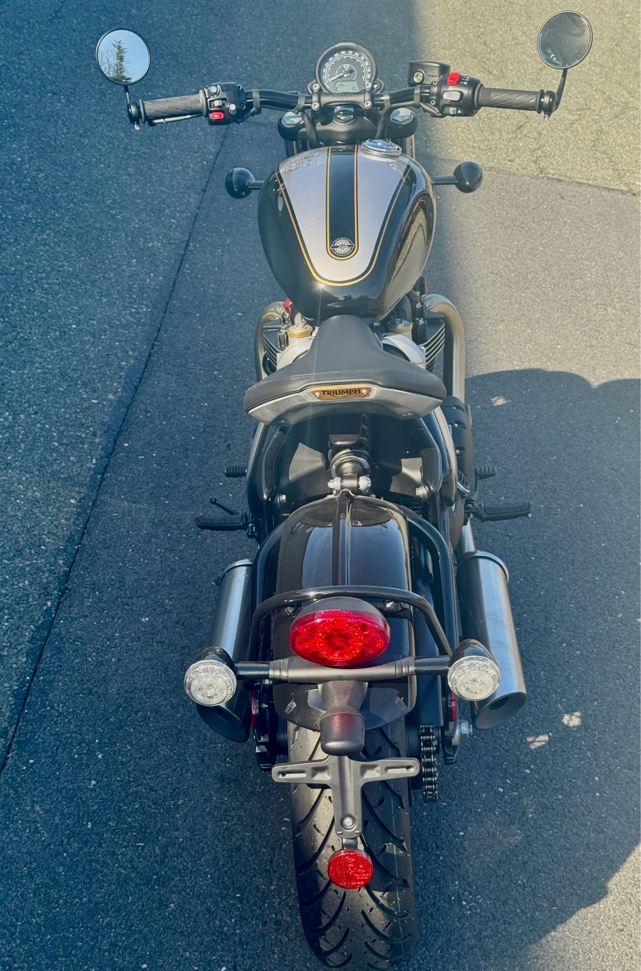 2025 Triumph Bonneville Bobber in Enfield, Connecticut - Photo 13