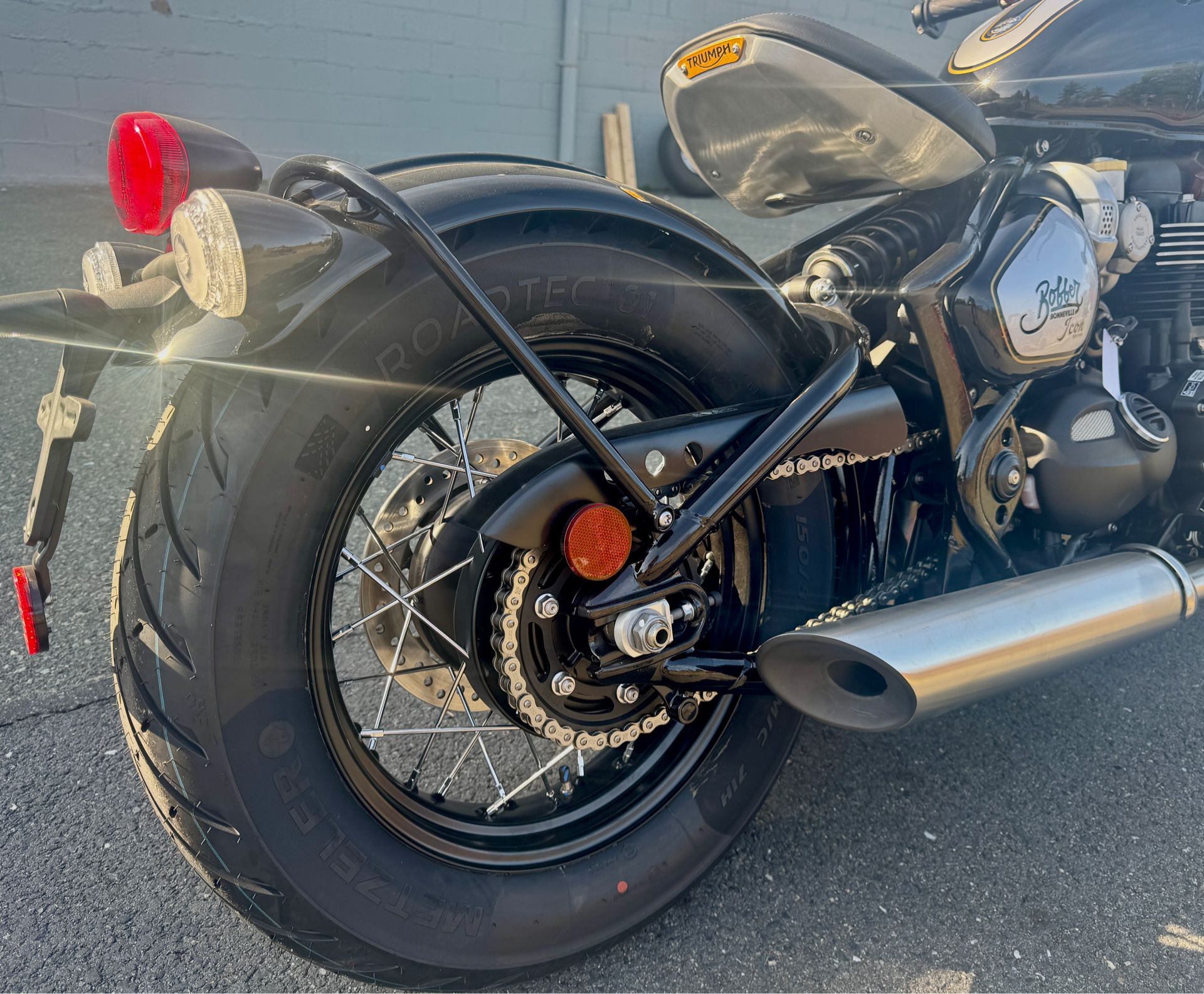 2025 Triumph Bonneville Bobber in Enfield, Connecticut - Photo 8