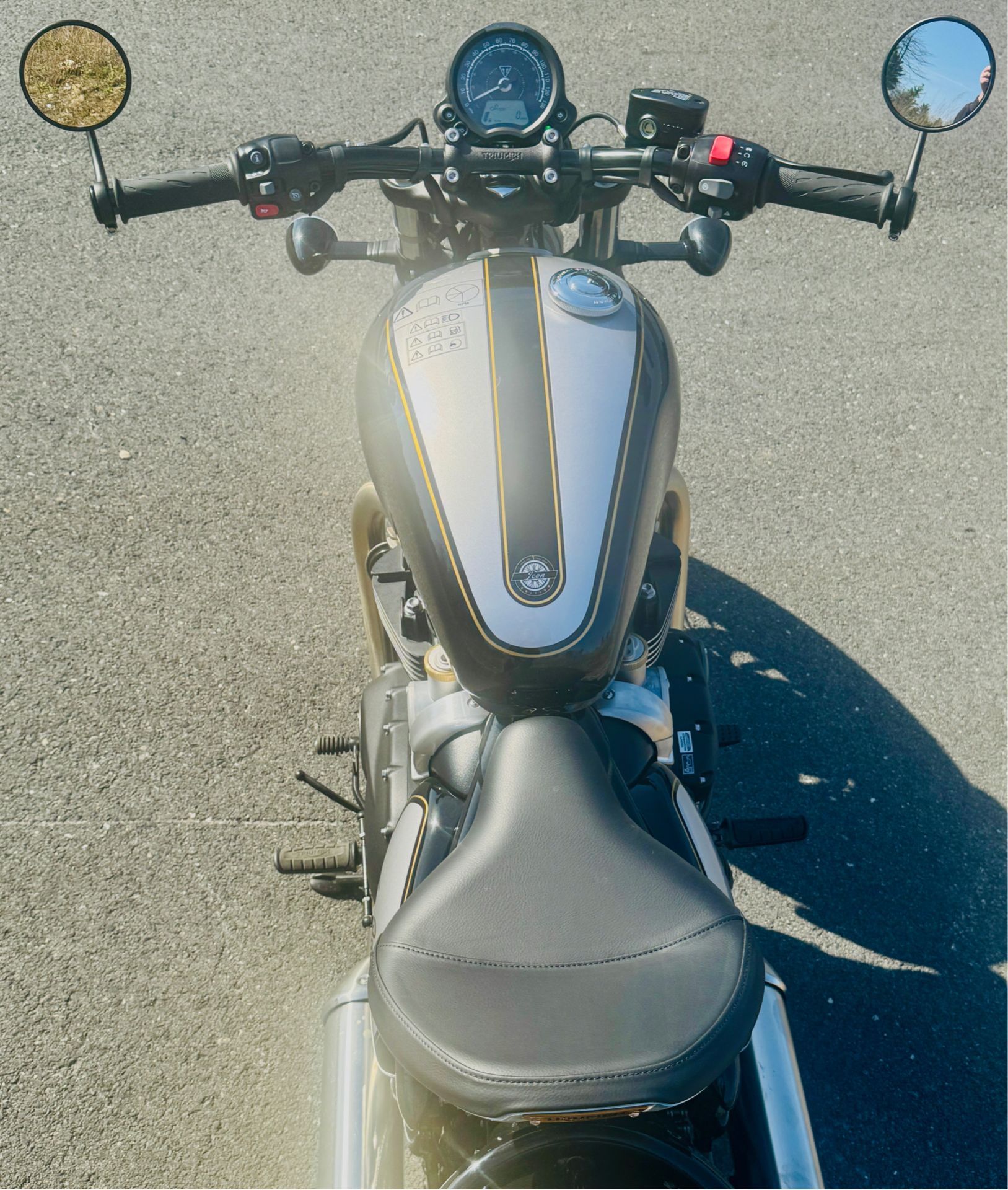 2025 Triumph Bonneville Bobber in Enfield, Connecticut - Photo 2