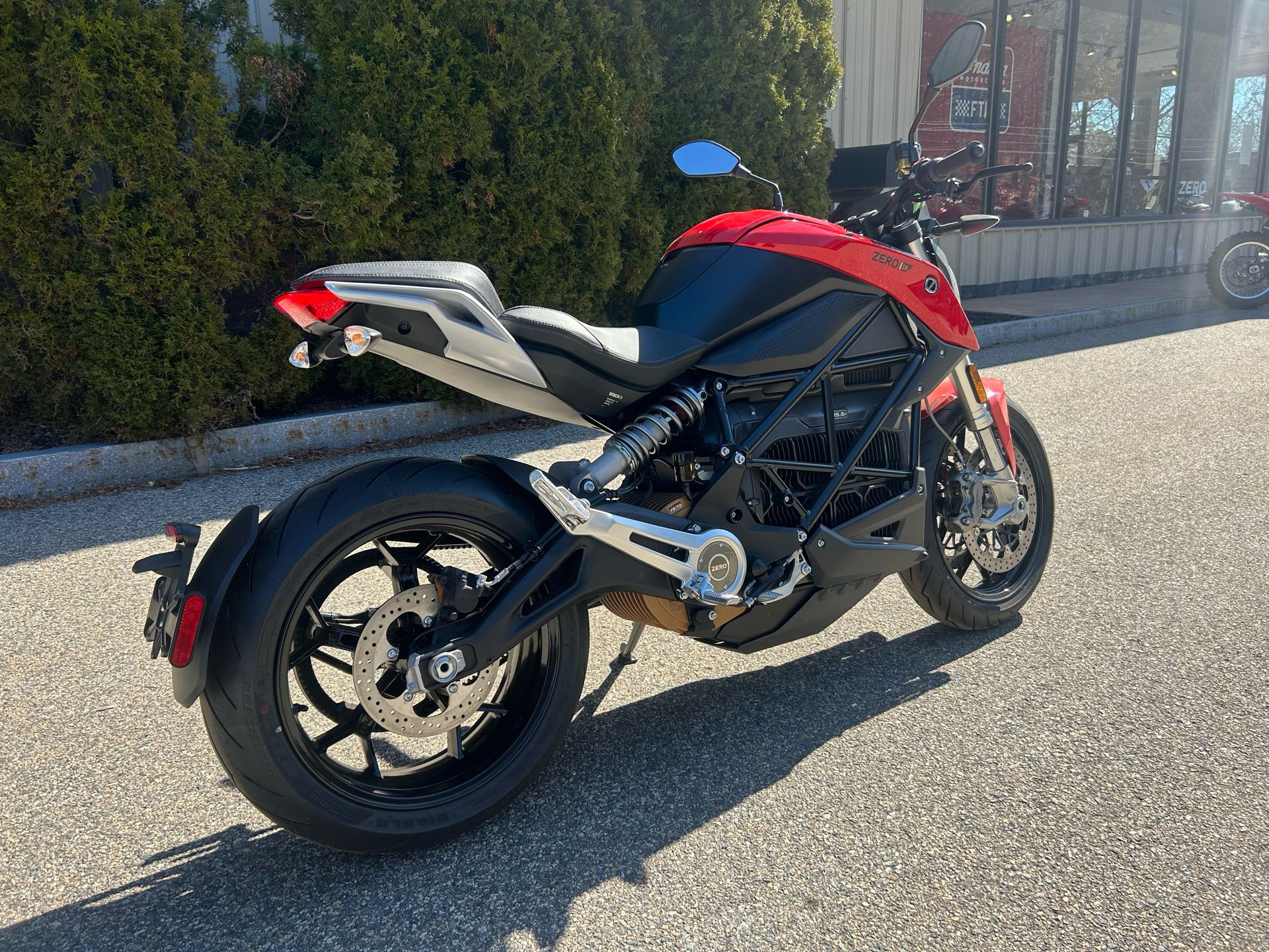 2023 Zero Motorcycles SR NA ZF15.6+ in Enfield, Connecticut - Photo 2