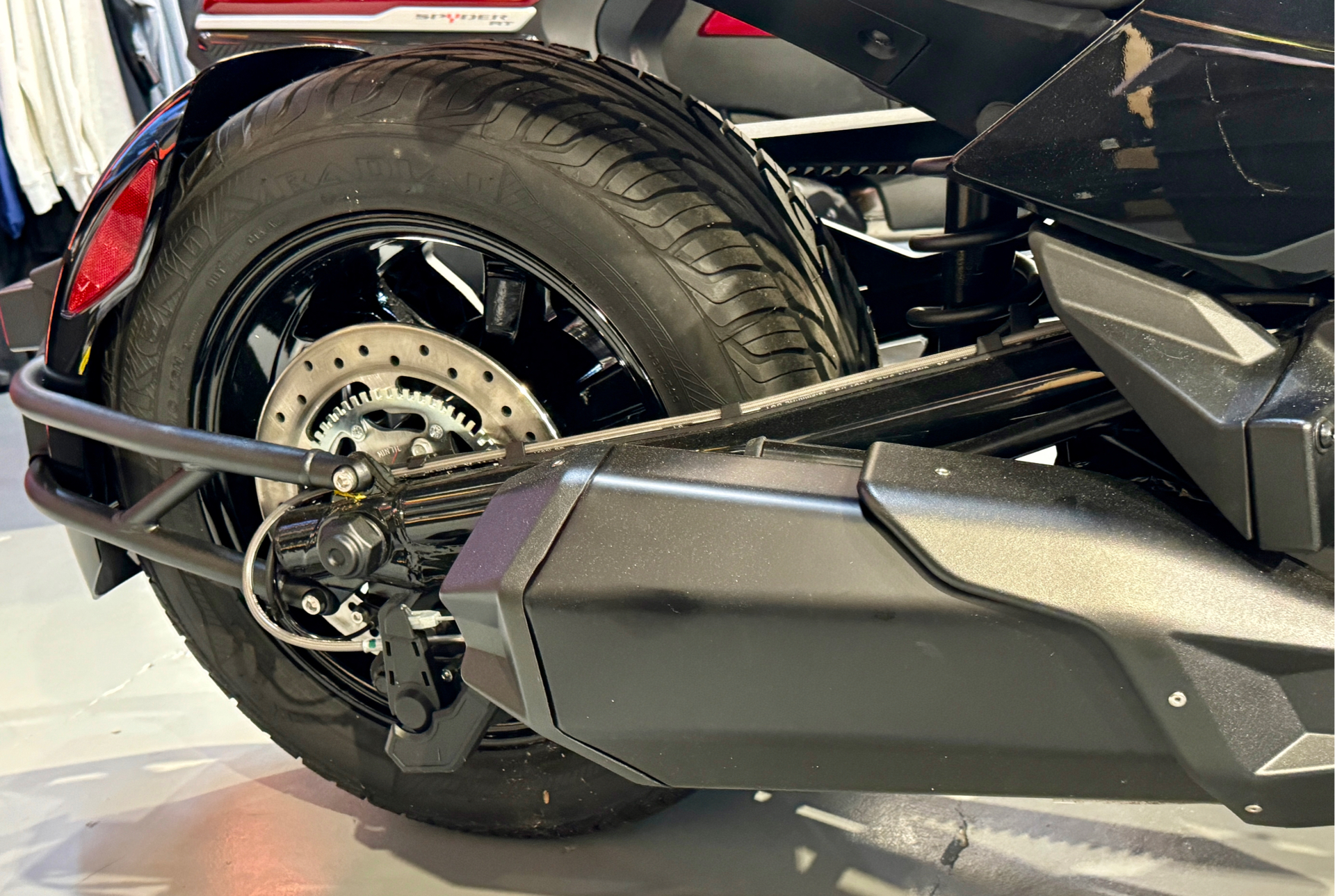 2023 Can-Am Spyder F3 in Enfield, Connecticut - Photo 28