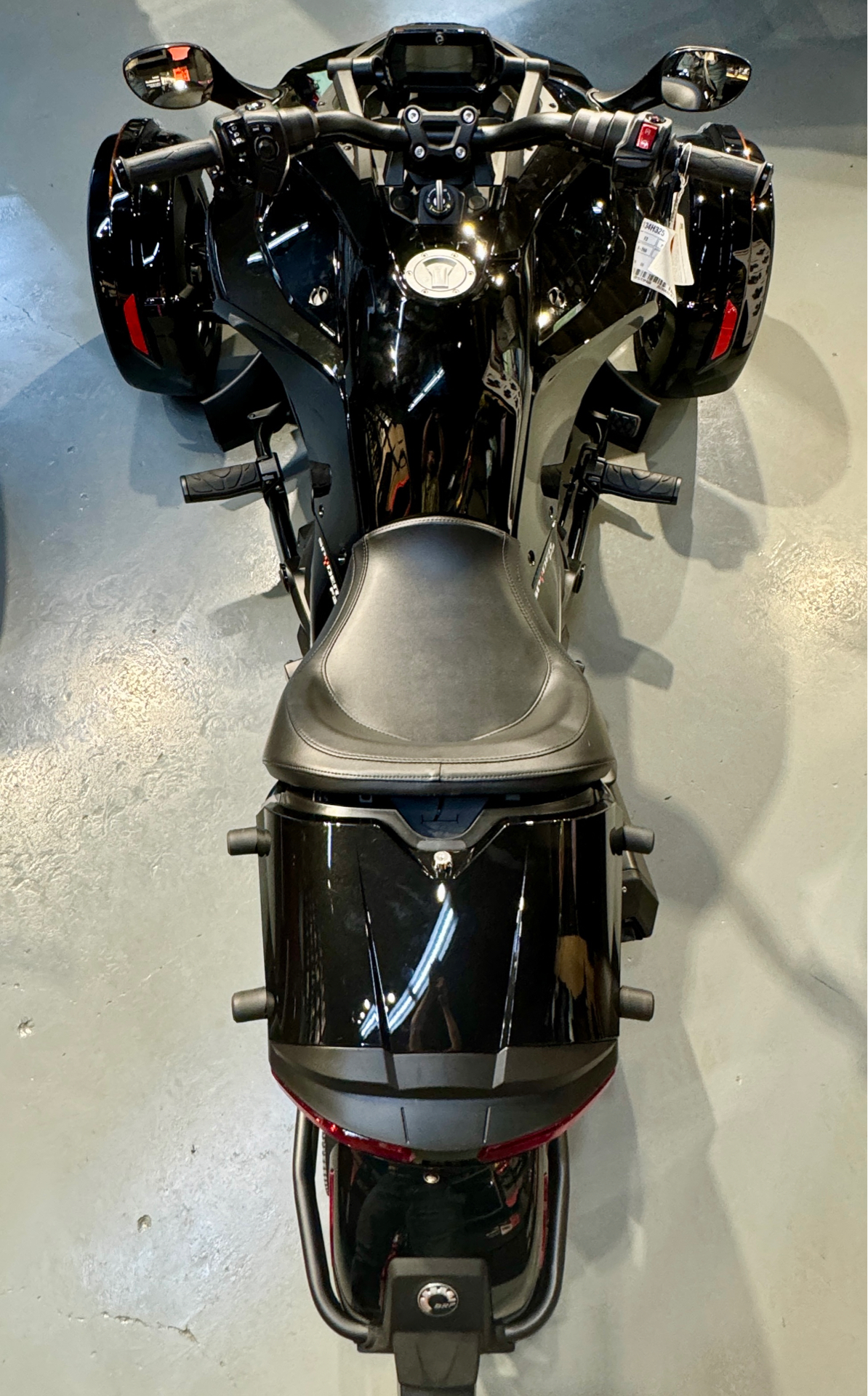 2023 Can-Am Spyder F3 in Enfield, Connecticut - Photo 2