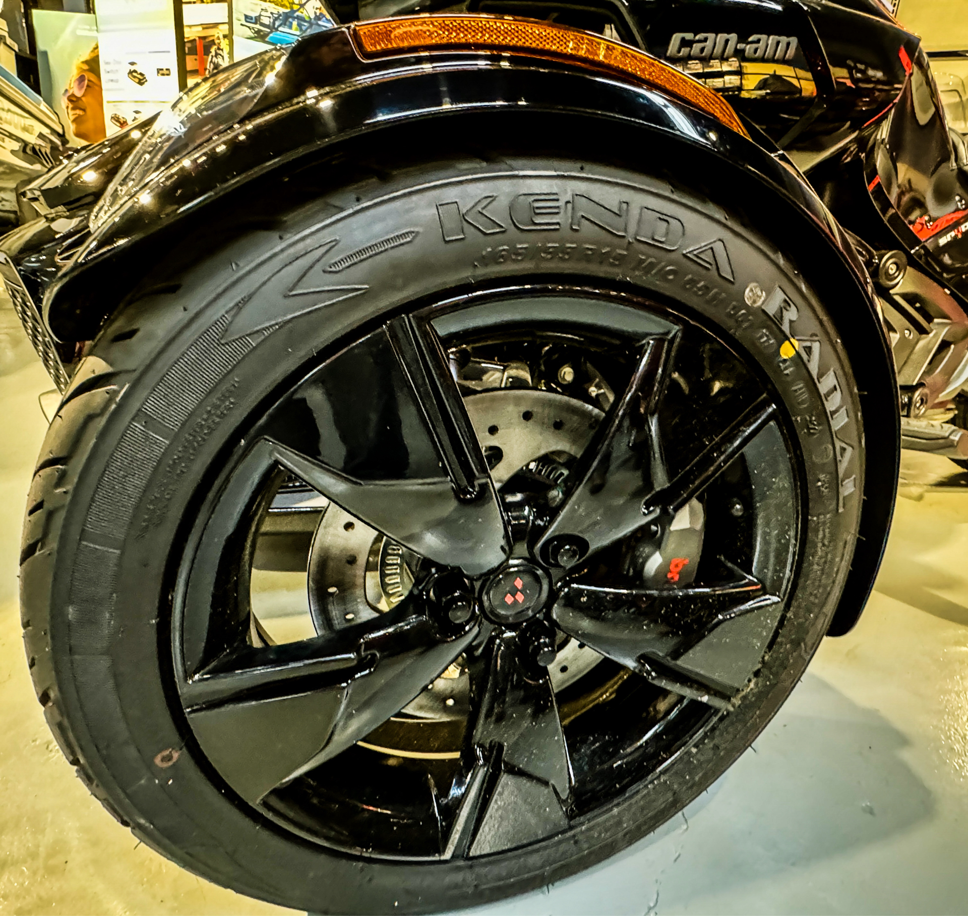 2023 Can-Am Spyder F3 in Enfield, Connecticut - Photo 10