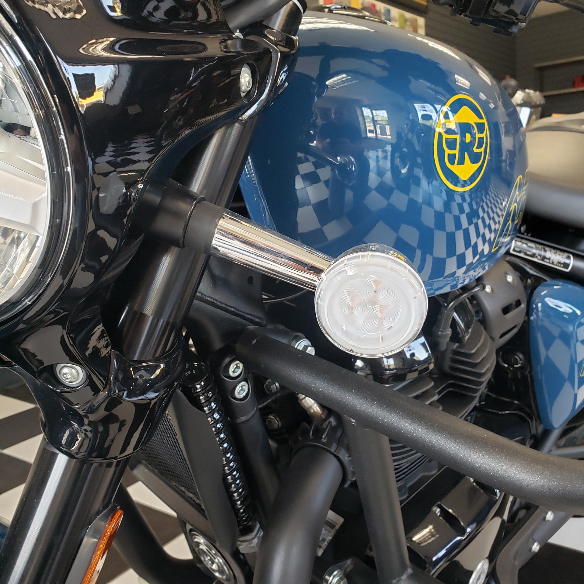 2024 Royal Enfield Shotgun 650 in Enfield, Connecticut - Photo 5