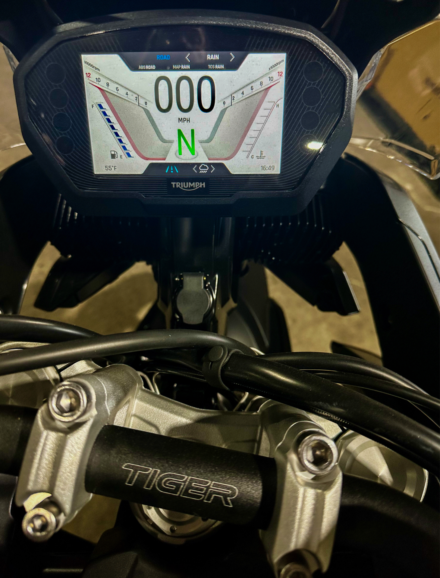 2024 Triumph Tiger 850 Sport in Enfield, Connecticut - Photo 2
