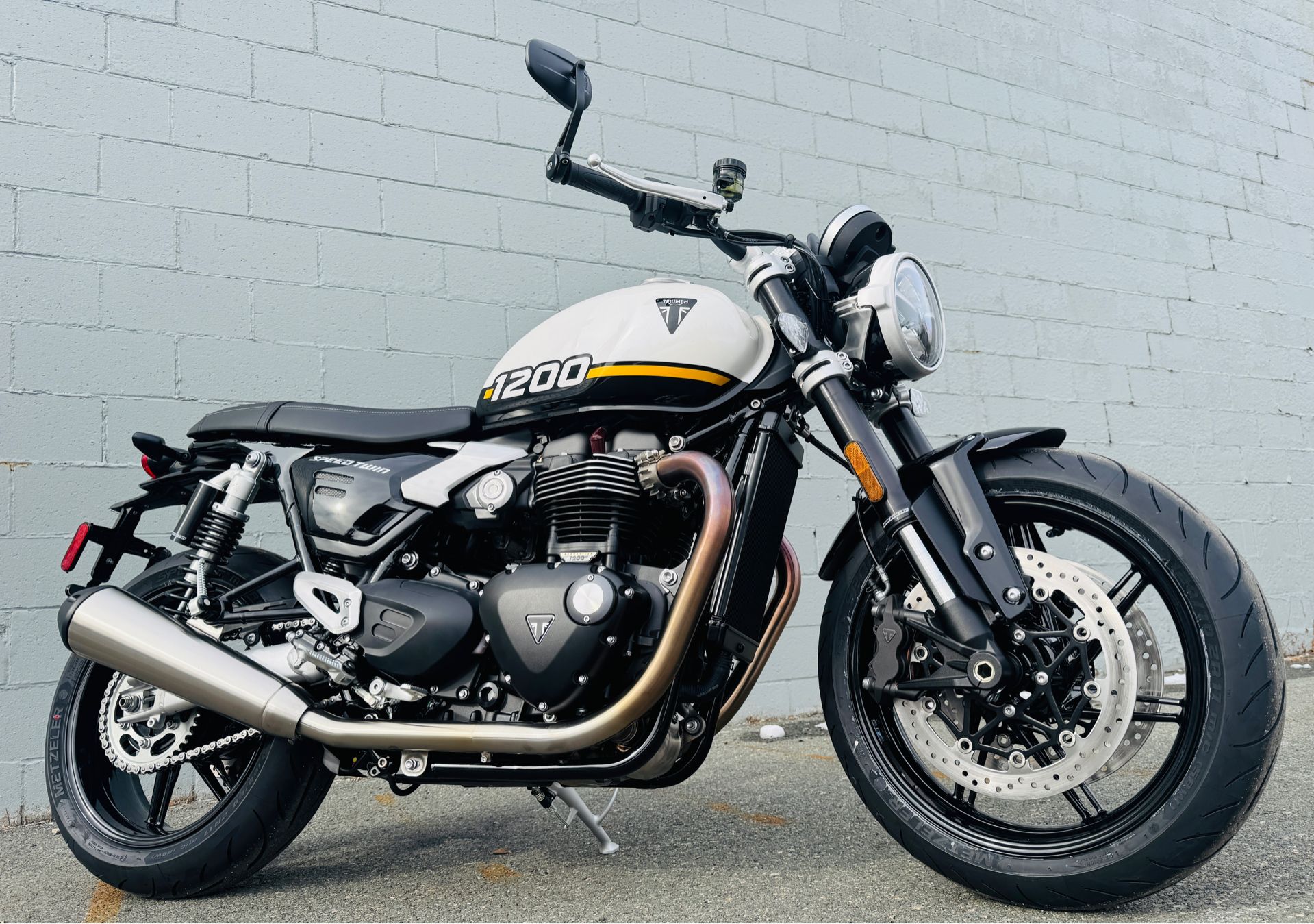 2025 Triumph Speed Twin 1200 in Enfield, Connecticut - Photo 1
