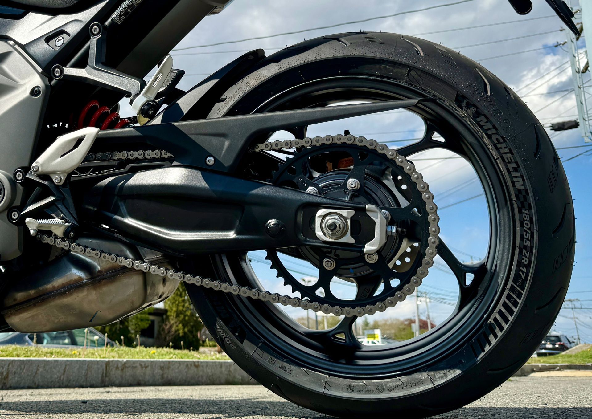 2025 Triumph Daytona 660 in Enfield, Connecticut - Photo 14