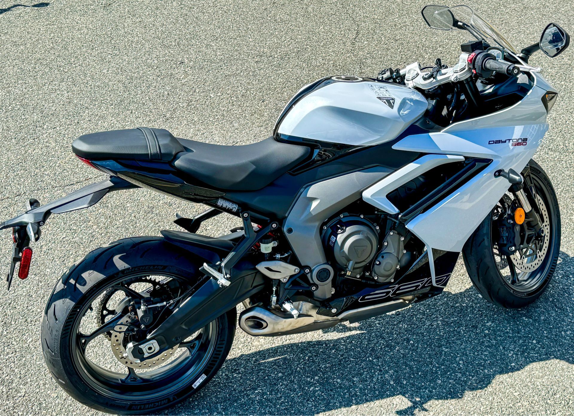 2025 Triumph Daytona 660 in Enfield, Connecticut - Photo 15