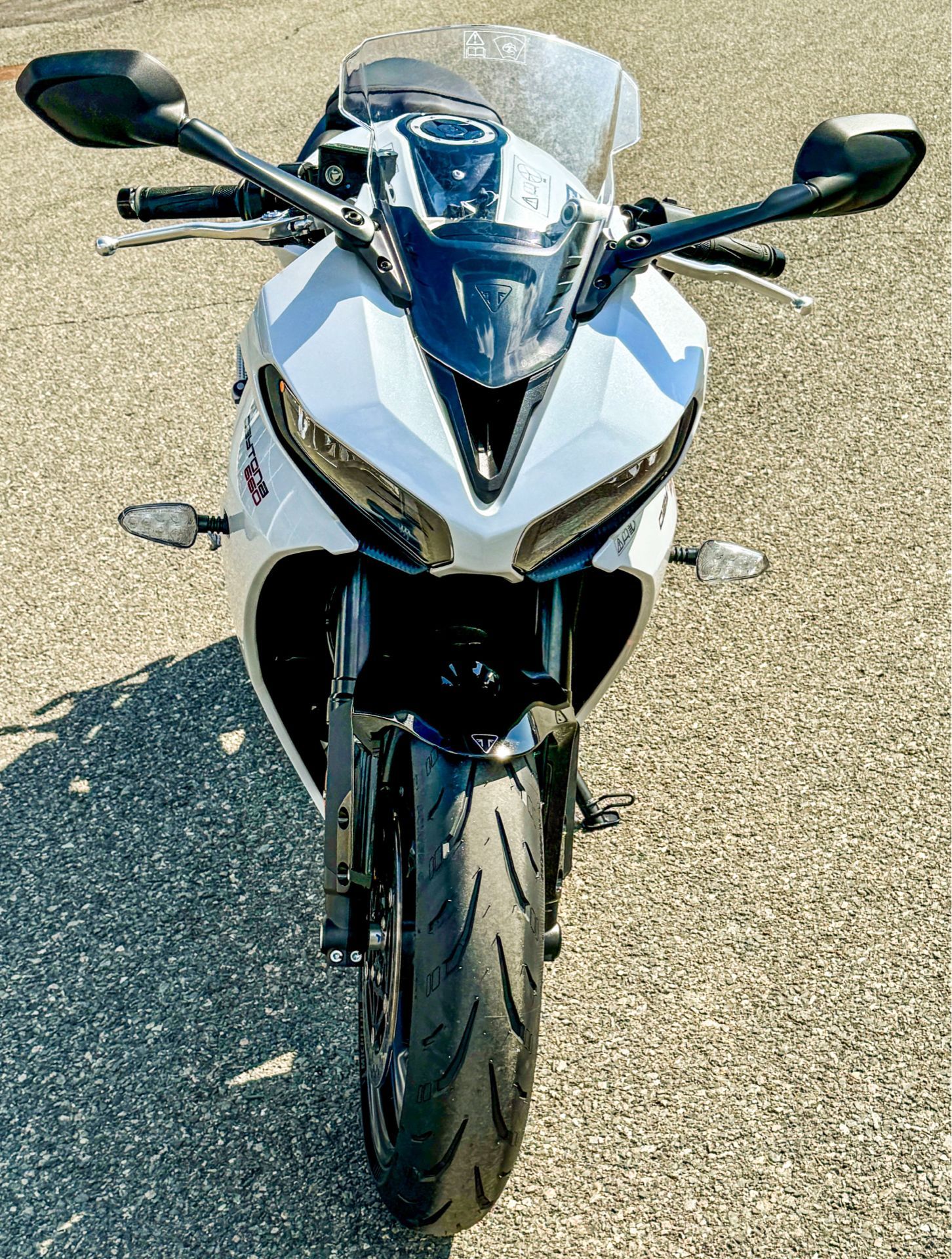 2025 Triumph Daytona 660 in Enfield, Connecticut - Photo 5